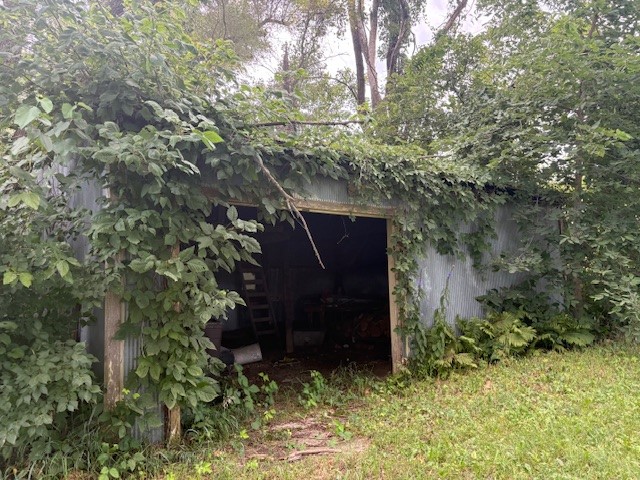 11553 Orchard Avenue Property Photo 29