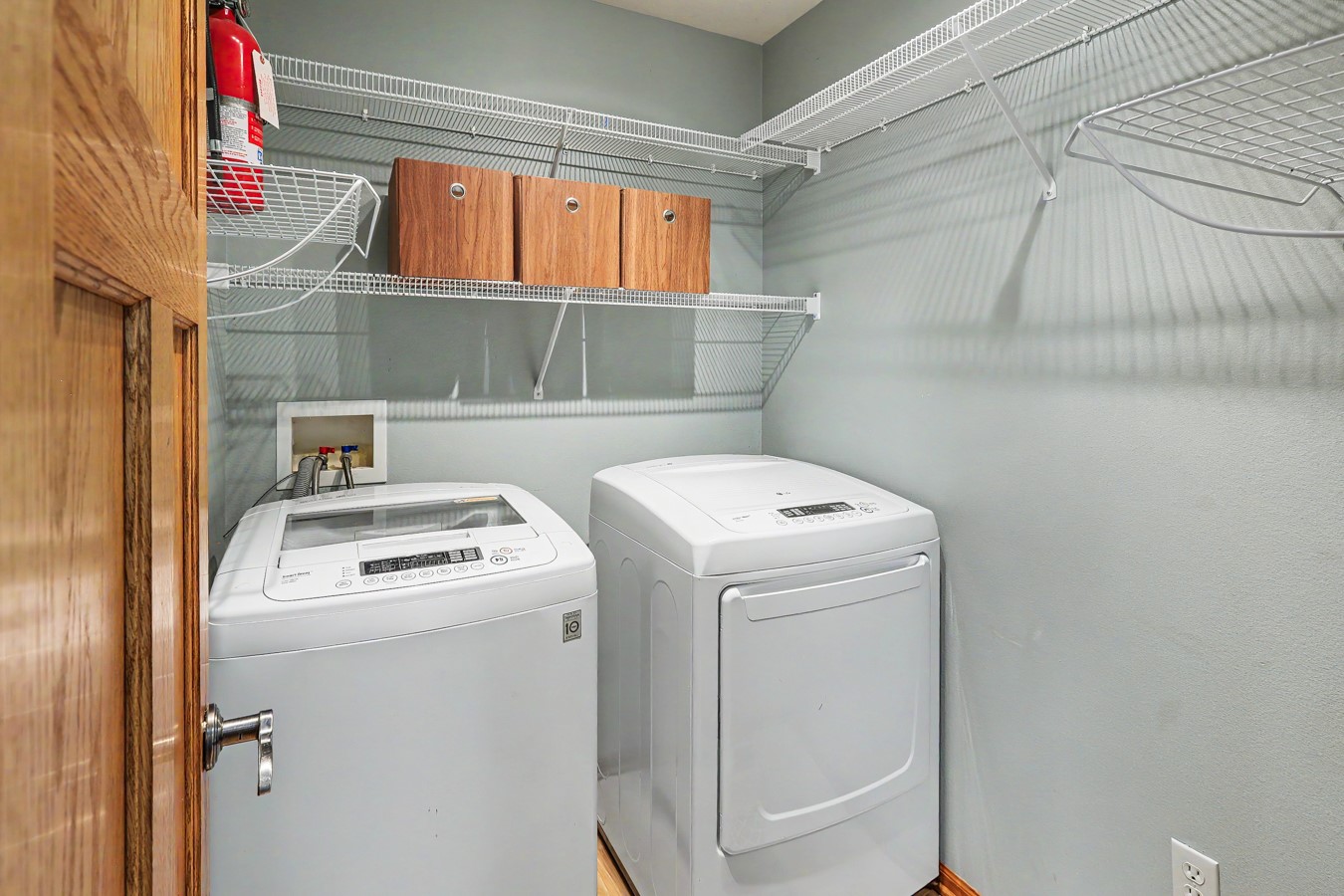 2521 Hemel Drive Property Photo 9