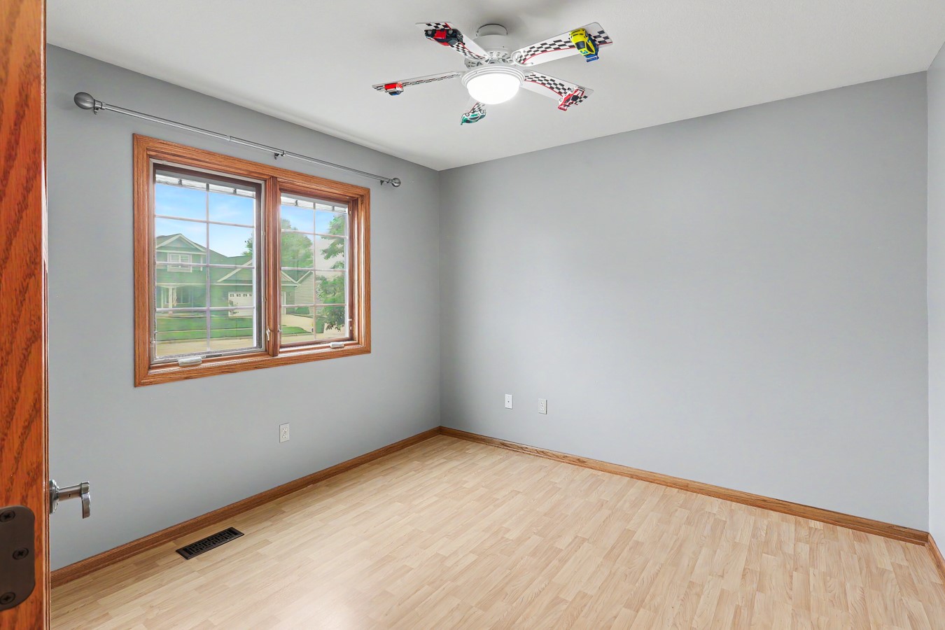 2521 Hemel Drive Property Photo 15