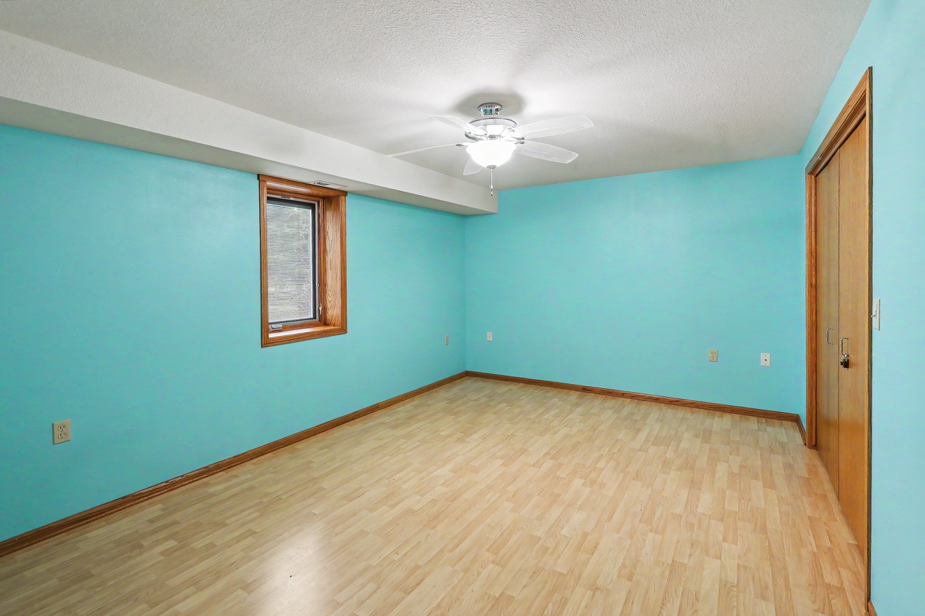 2521 Hemel Drive Property Photo 24