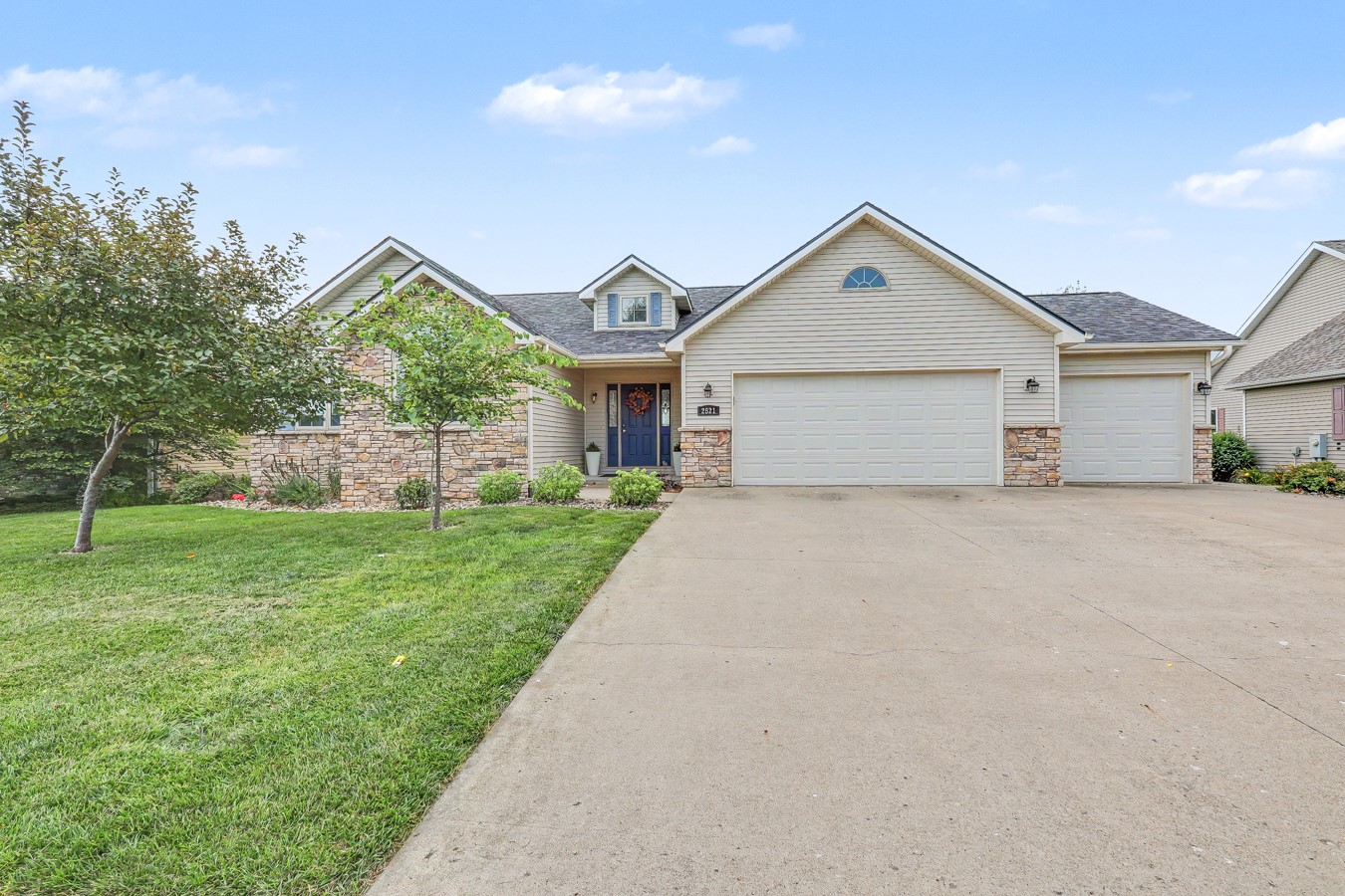 2521 Hemel Drive Property Photo 34