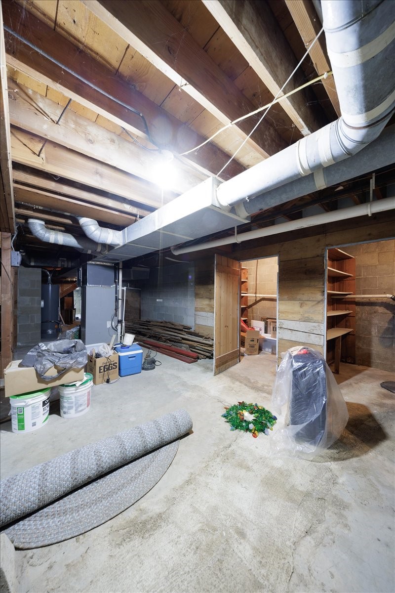 706 Division Street Property Photo 26