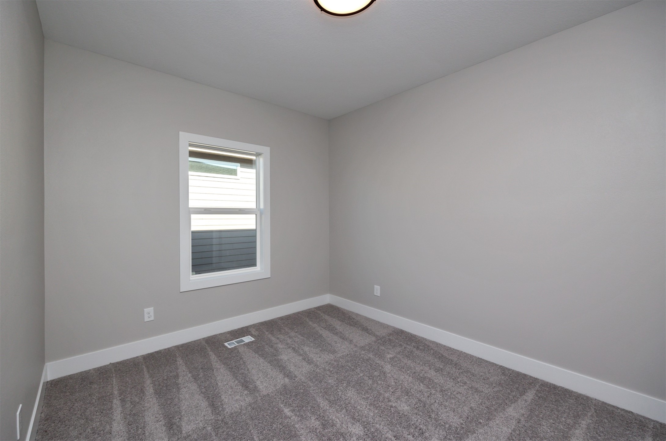4657 179th Street Property Photo 29