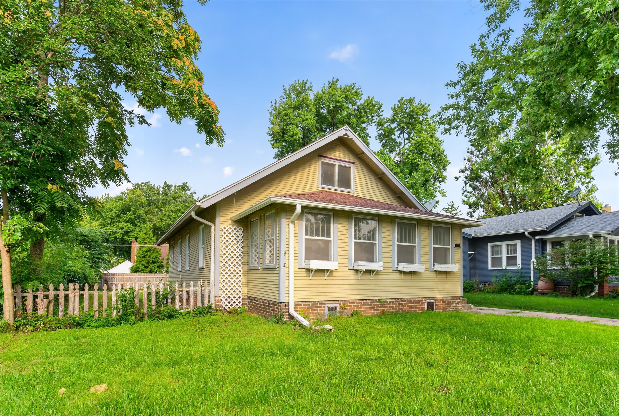 1111 Grand Avenue Property Photo 12