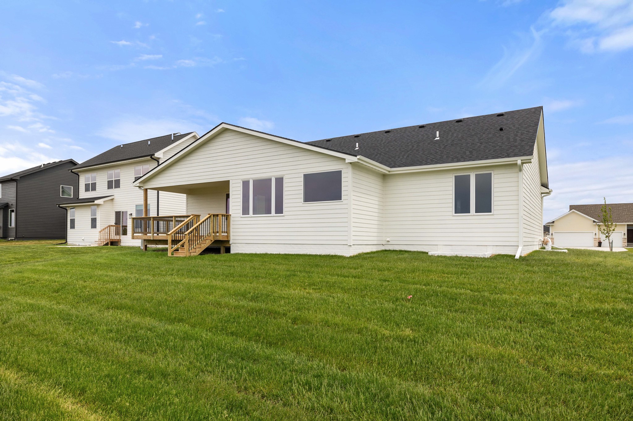 4668 180th Street Property Photo 2
