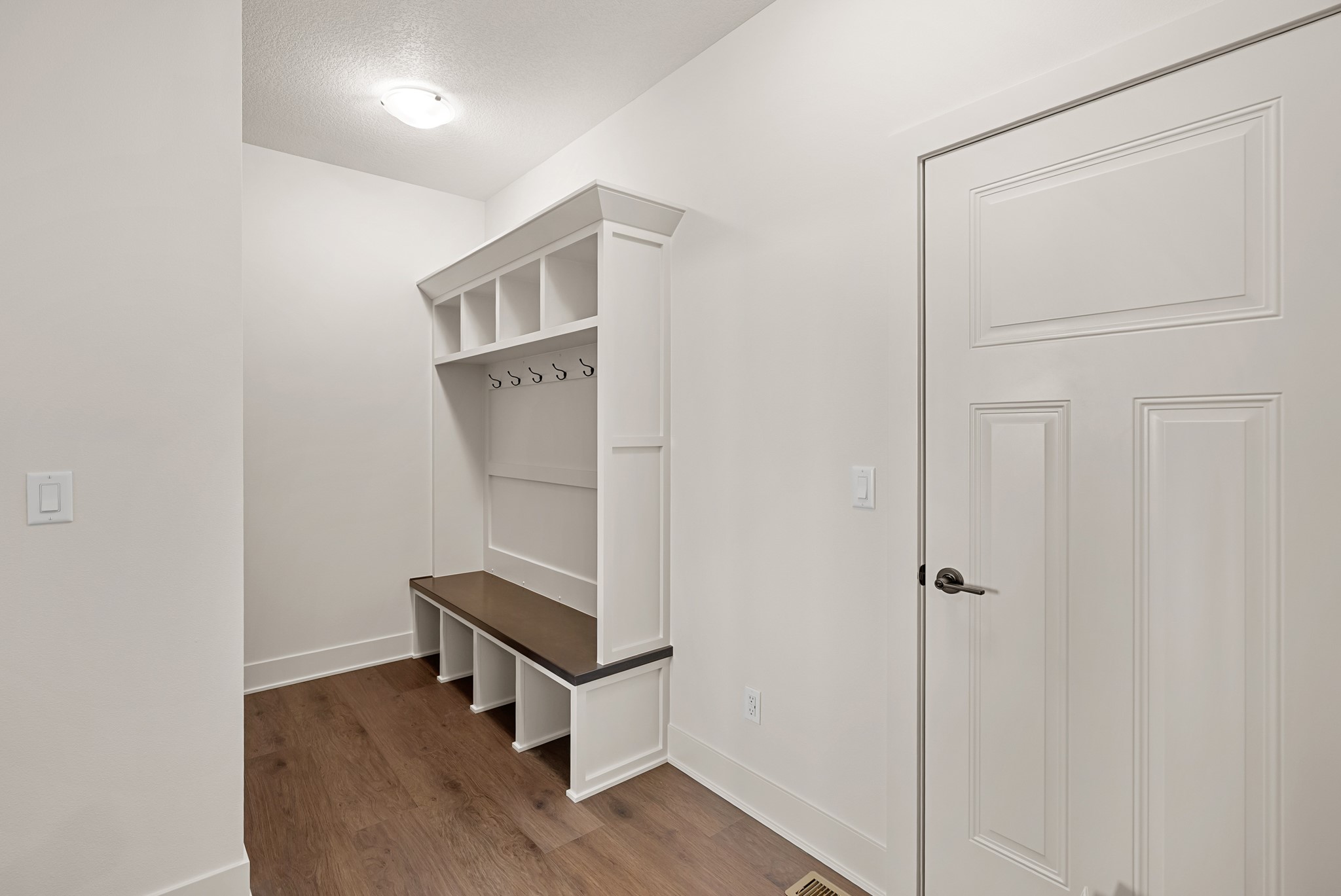 4668 180th Street Property Photo 22