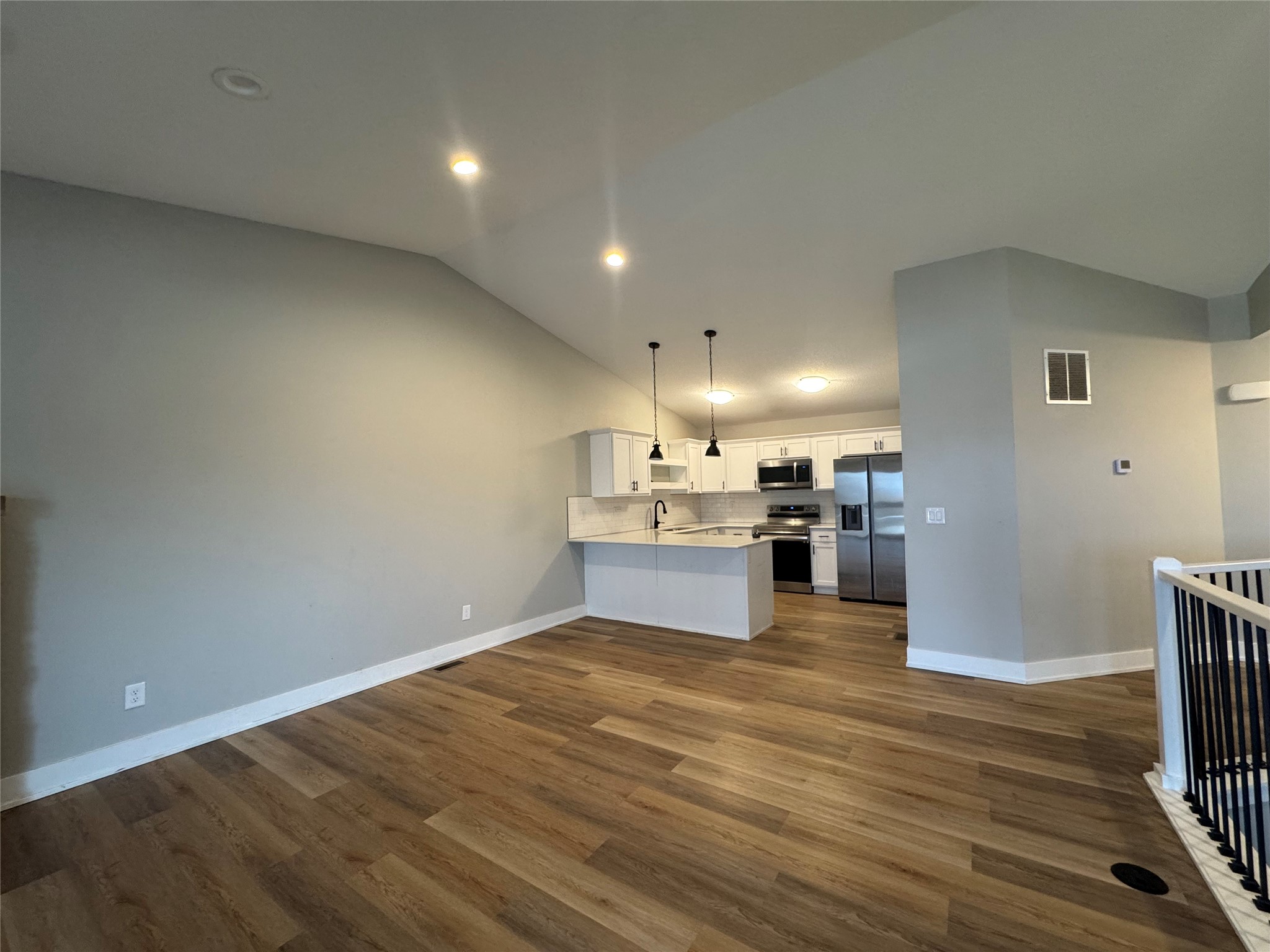 103 N Oak Park Avenue A Property Photo 2