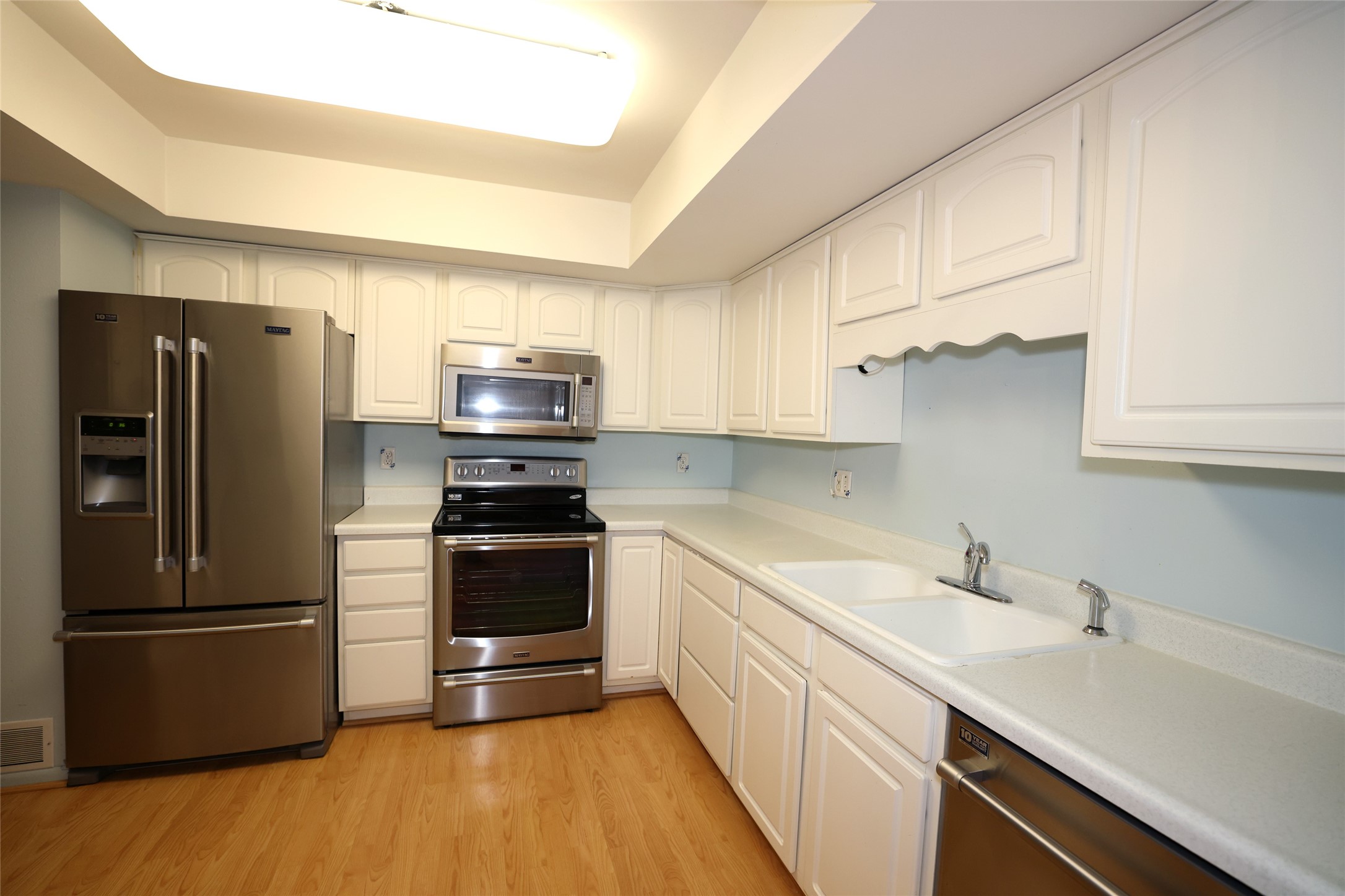 700 S Dakota Avenue 112 Property Photo 4