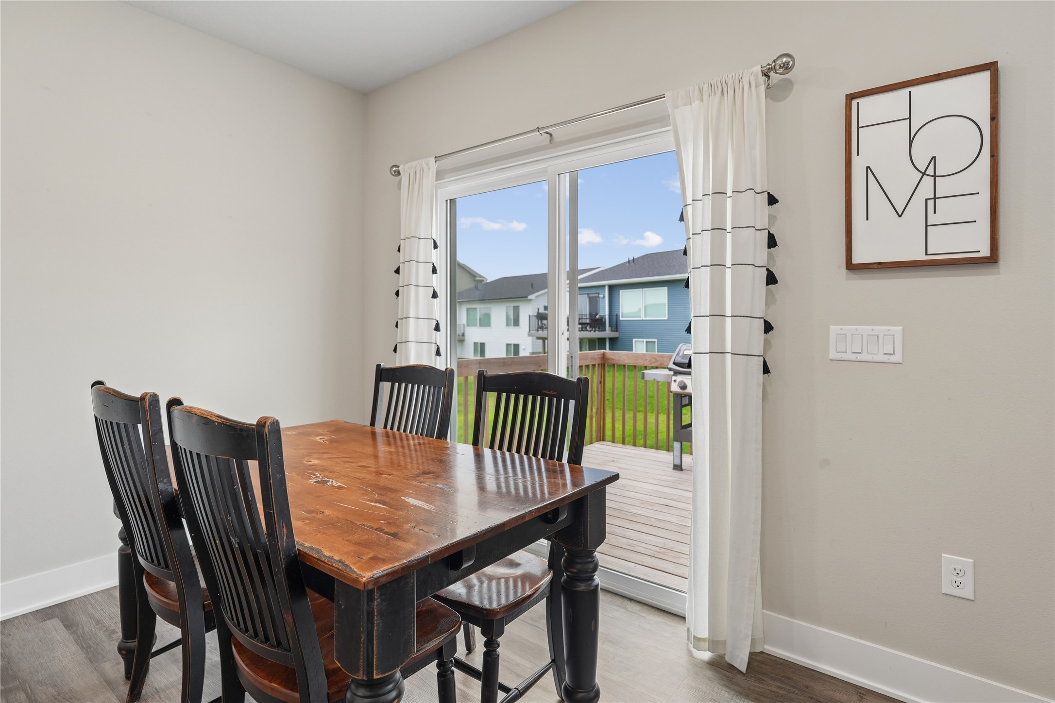2945 Primrose Lane Property Photo 12