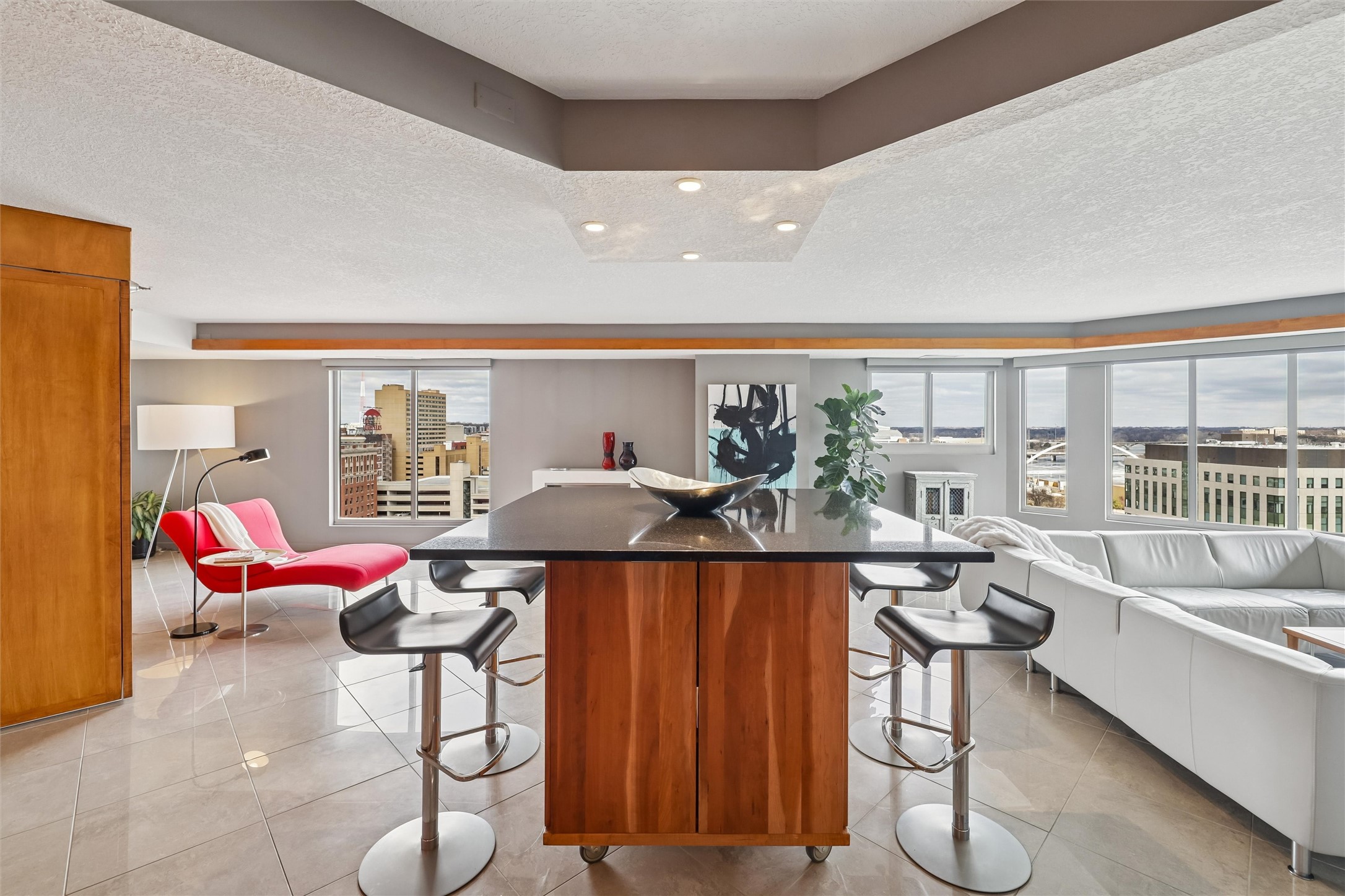 300 Walnut Street 1509 Property Photo 16