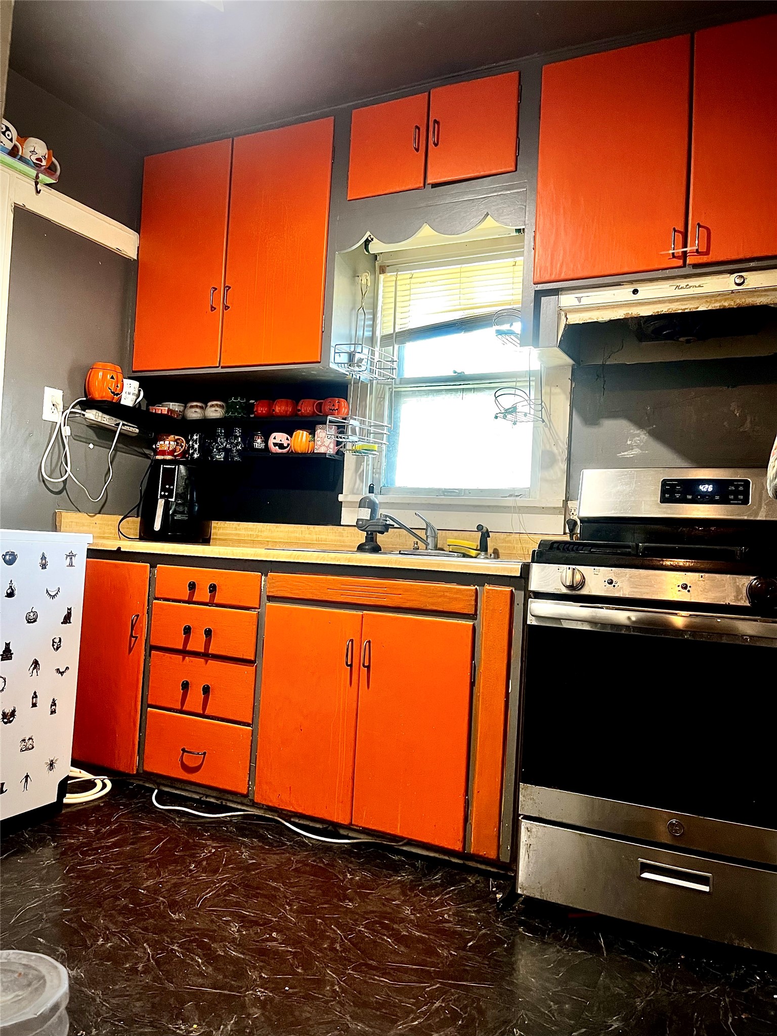2945 Des Moines Street Property Photo 3