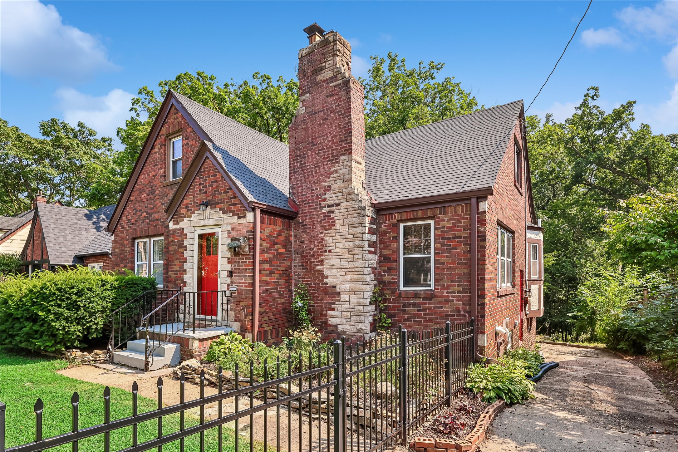 3816 Franklin Avenue Property Photo 1