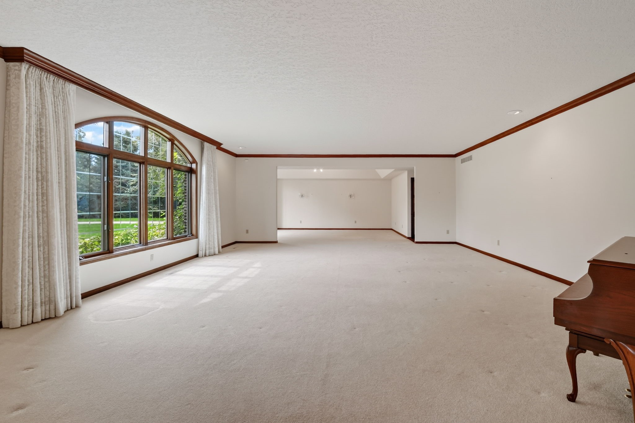 35849 Tabor Court Property Photo 5