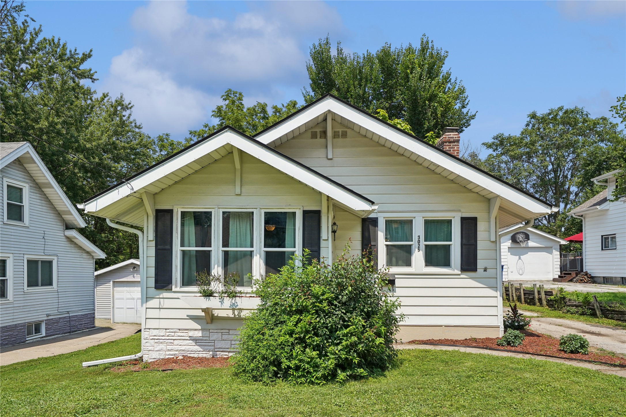 3025 Leado Avenue Property Photo 1