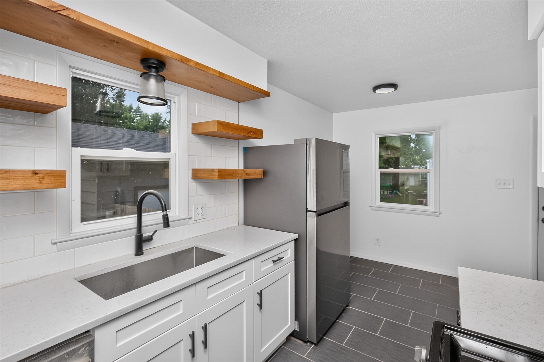 2213 Boyd Street Property Photo 1