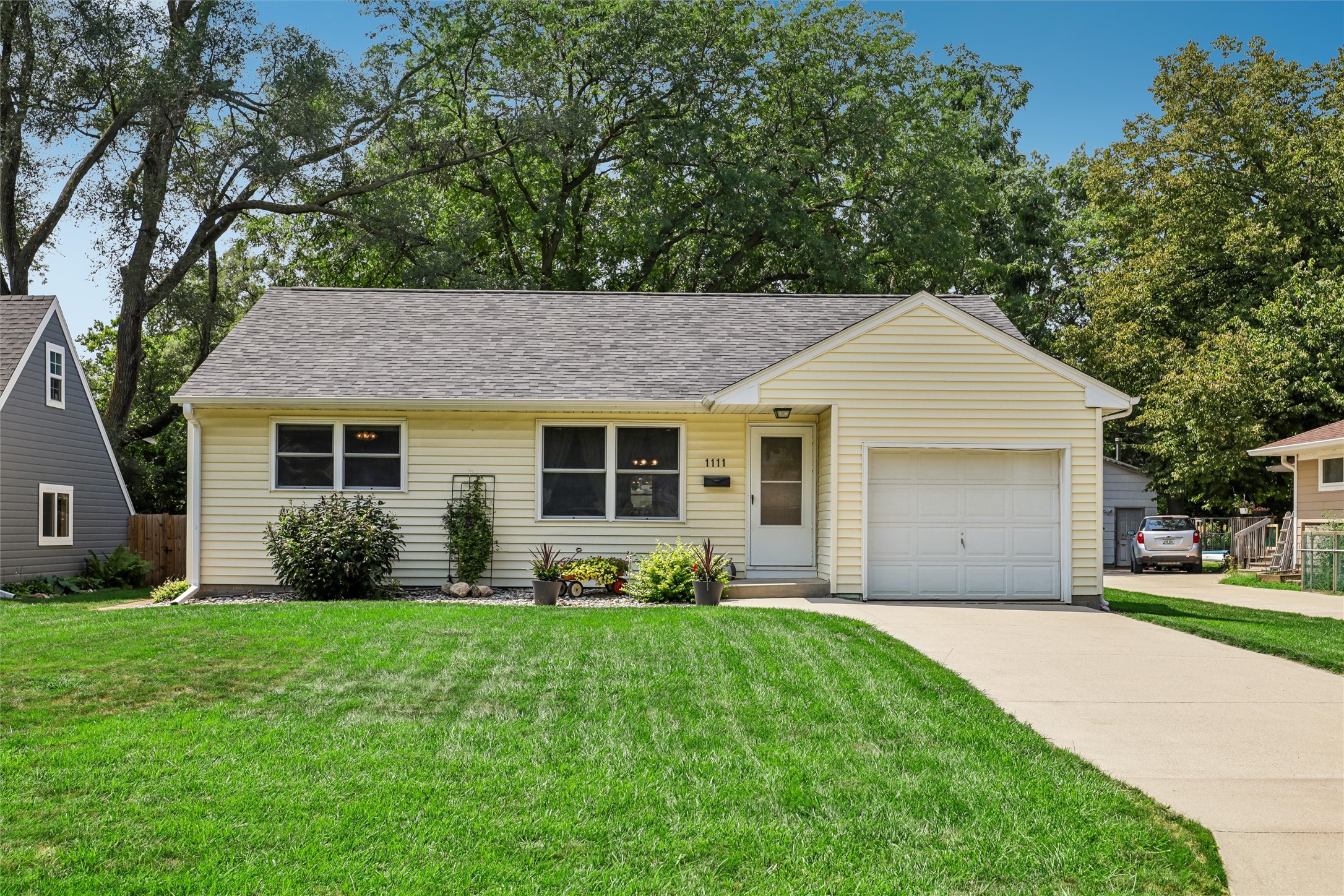 1111 Scott Avenue Property Photo 1