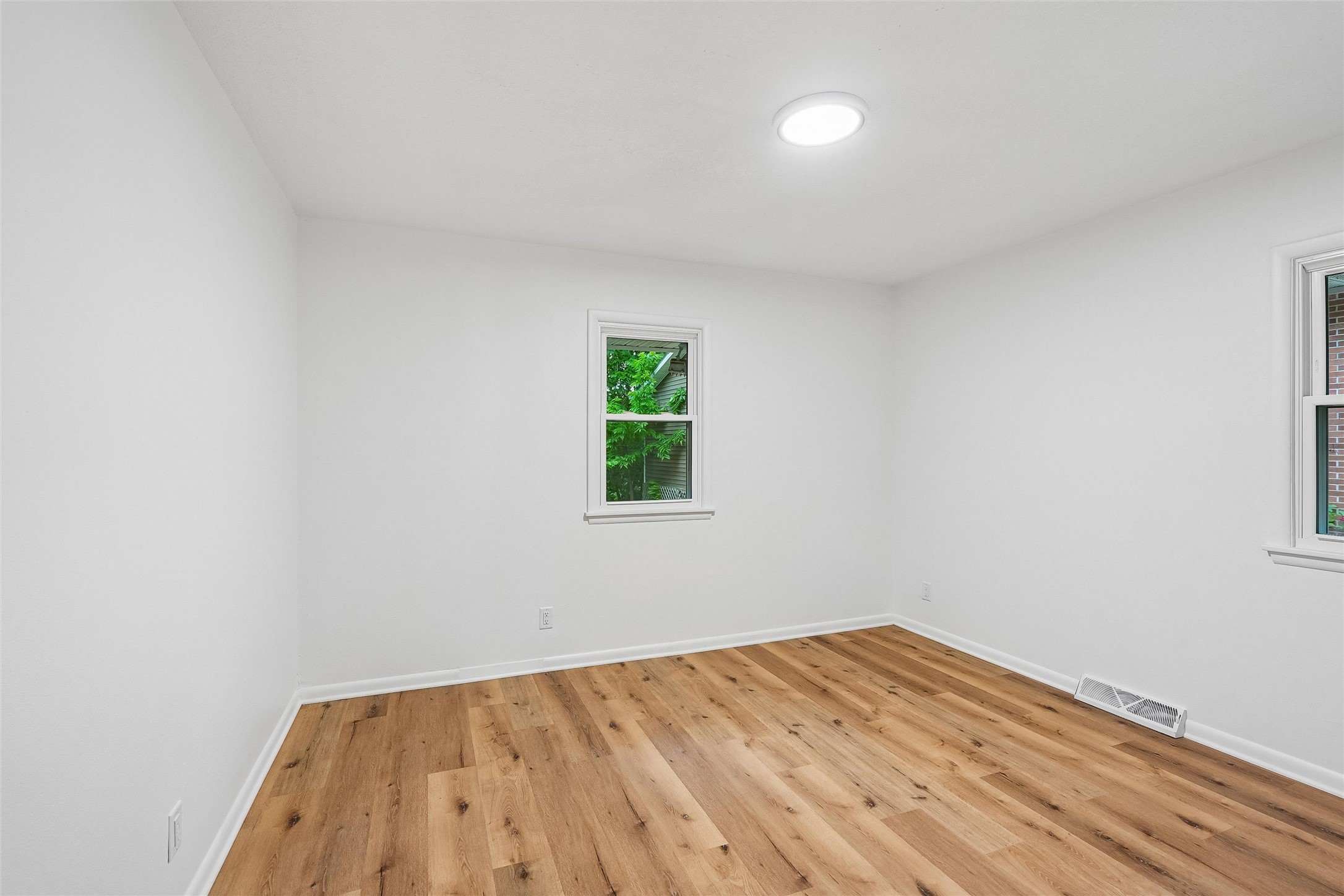 3214 Fairlane Drive Property Photo 9