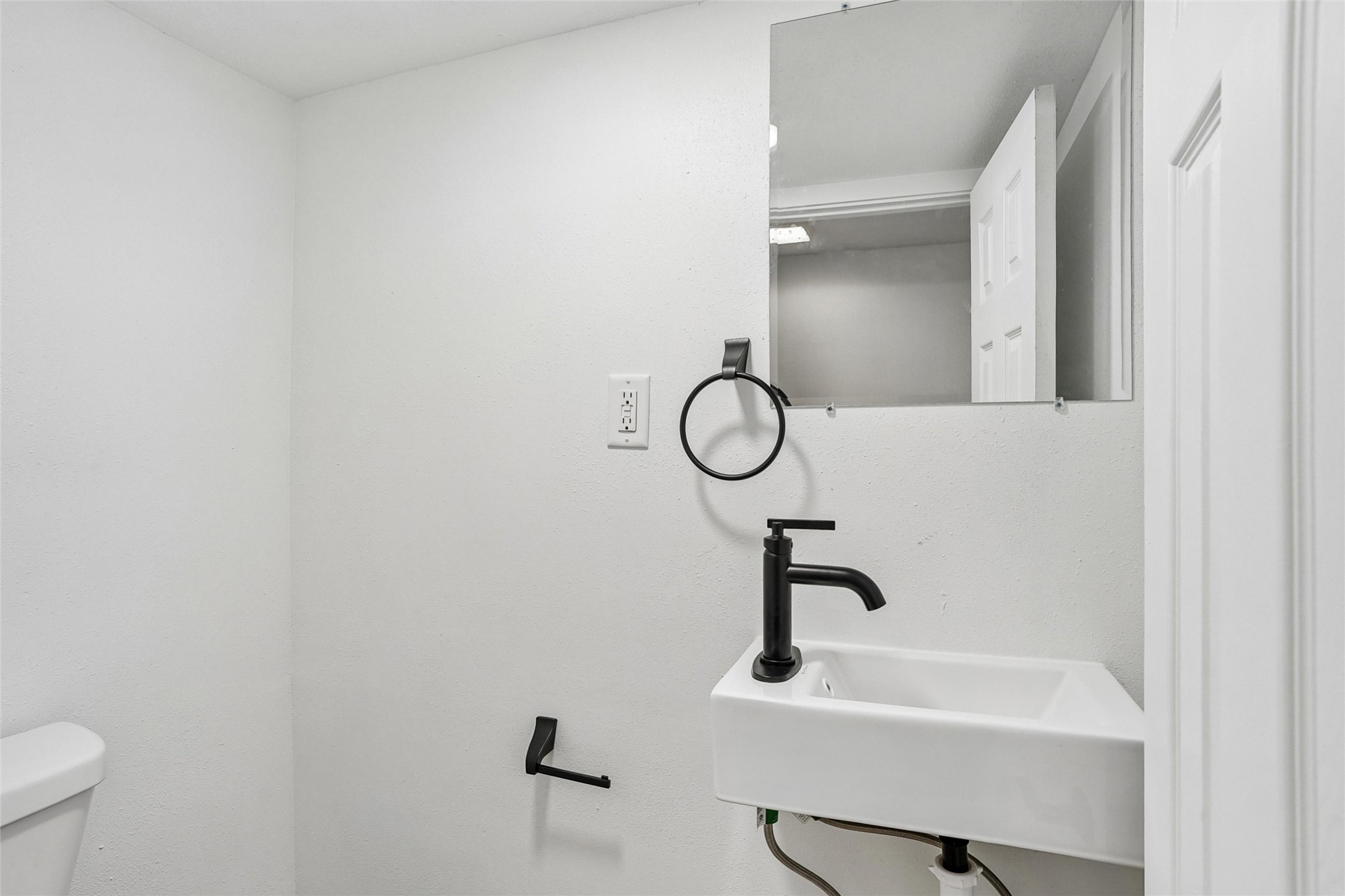 3214 Fairlane Drive Property Photo 13