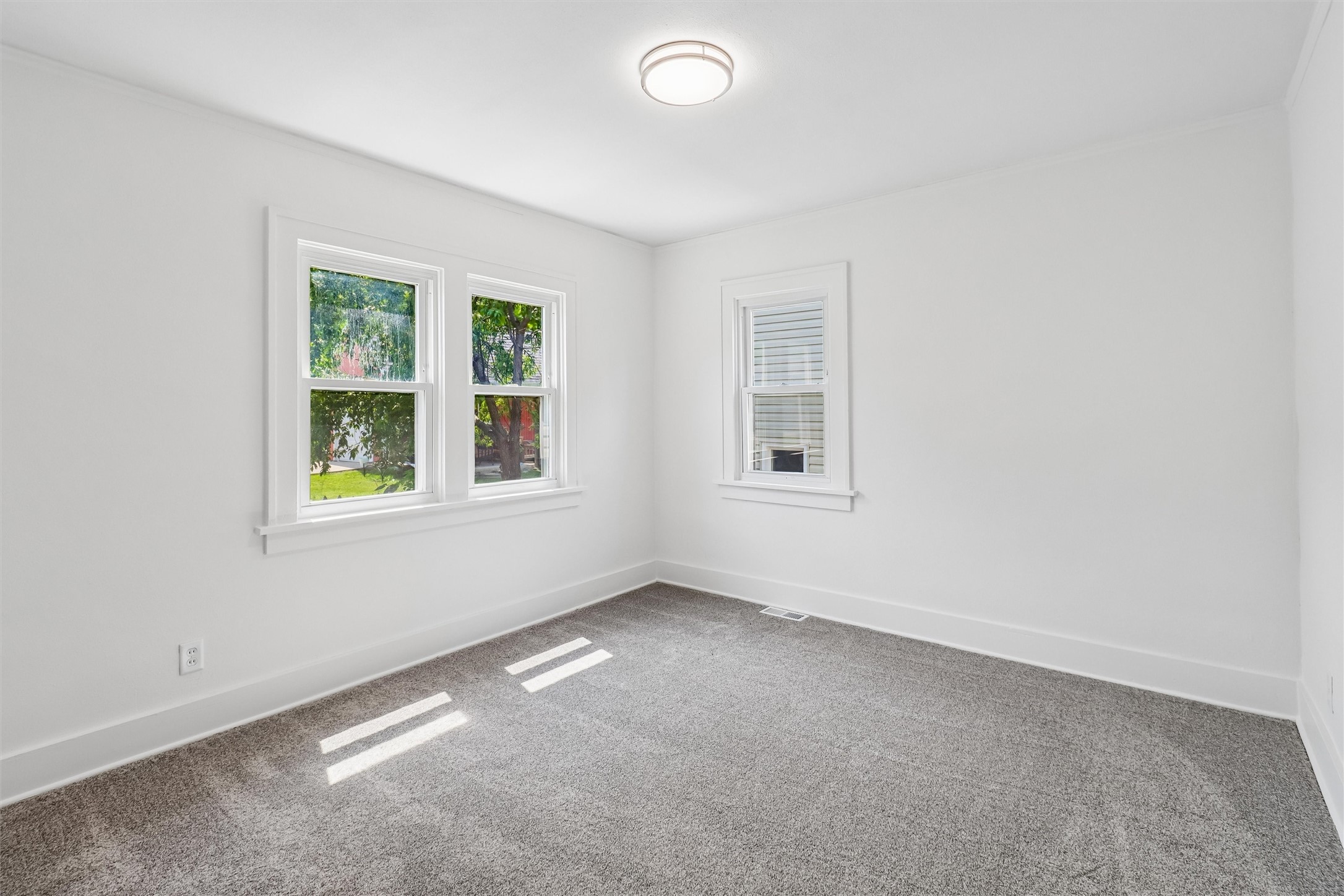 1546 29th Street Property Photo 9