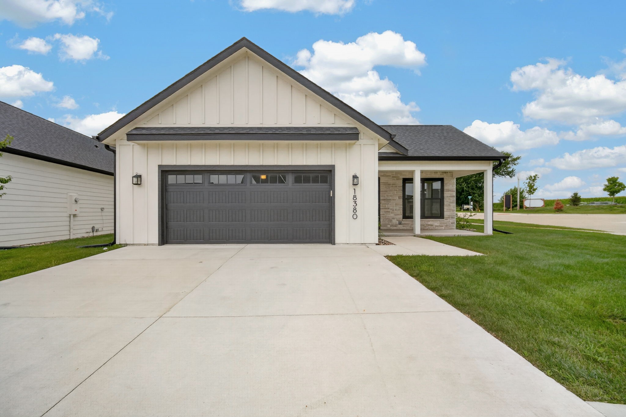 18322 Dooley Drive Property Photo 1
