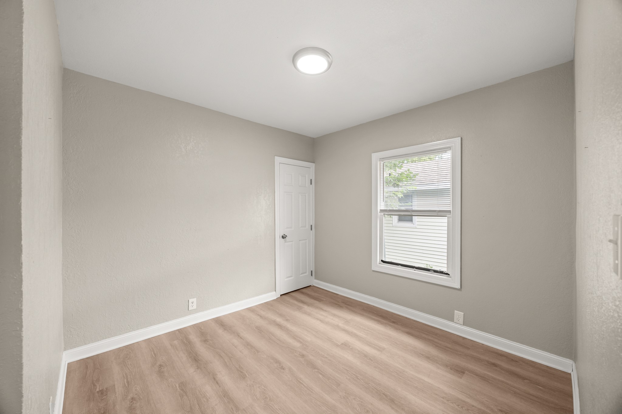 1344 Hutton Street Property Photo 18