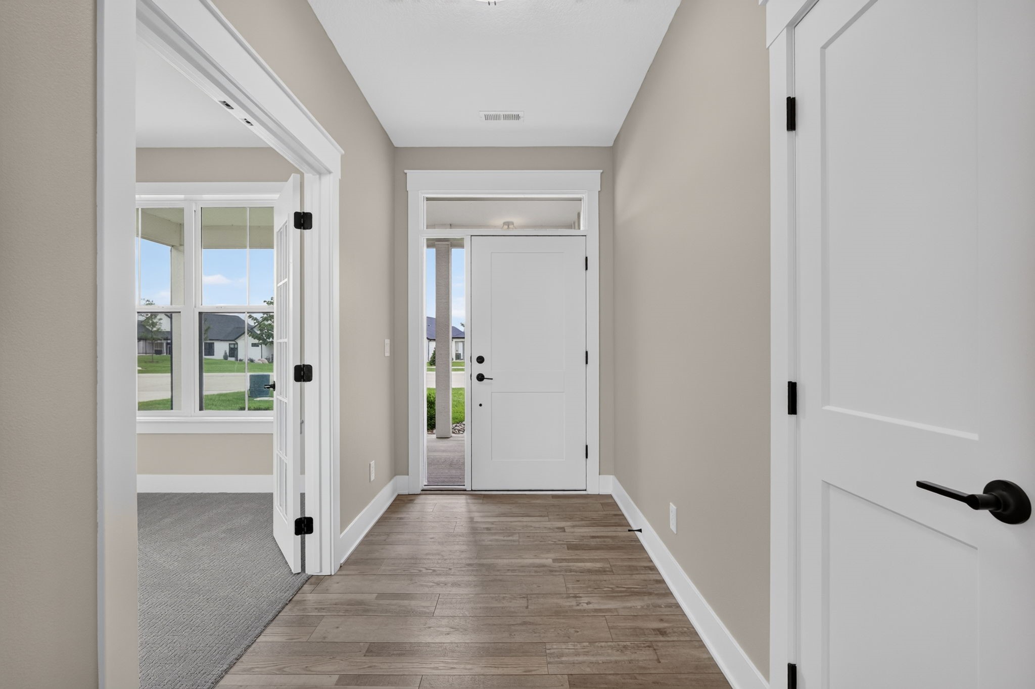 18309 Dooley Drive Property Photo 4