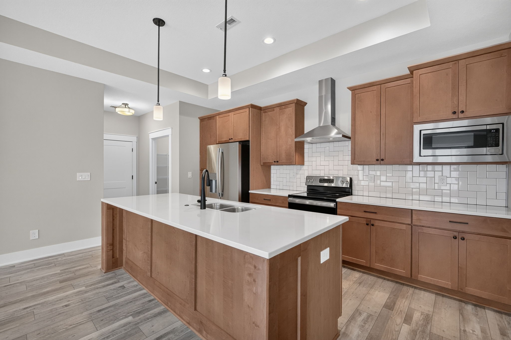 18309 Dooley Drive Property Photo 10
