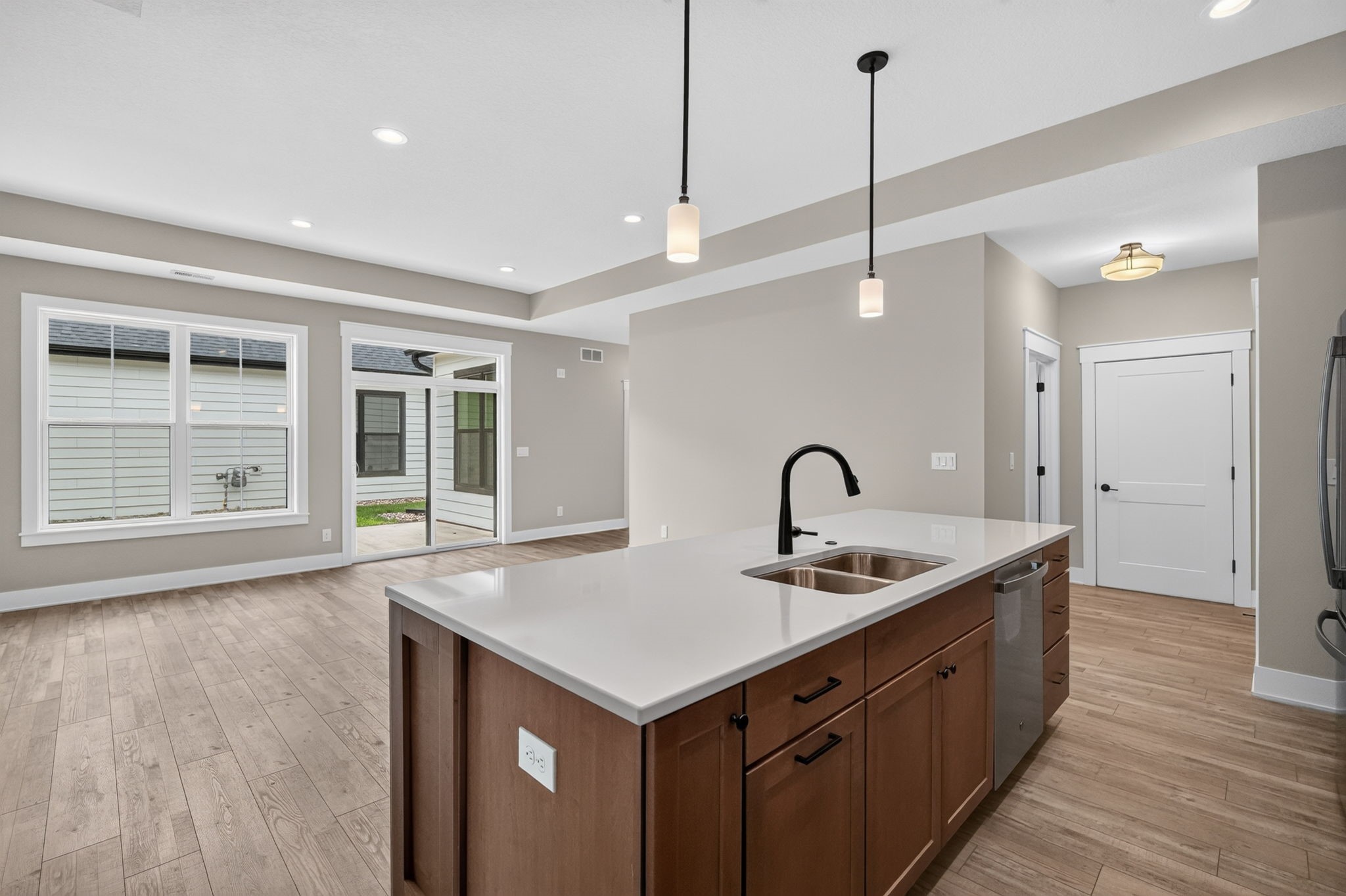 18309 Dooley Drive Property Photo 14