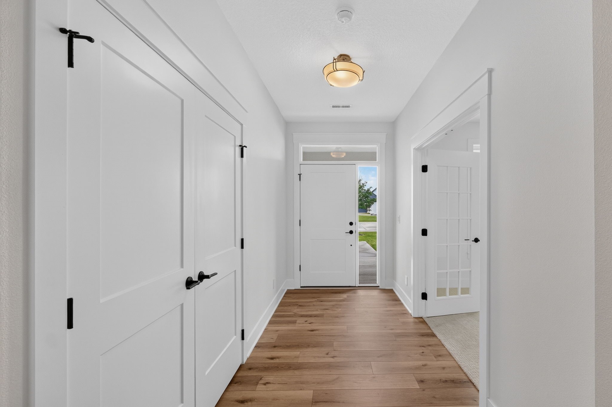 18100 Iltis Lane Property Photo 4