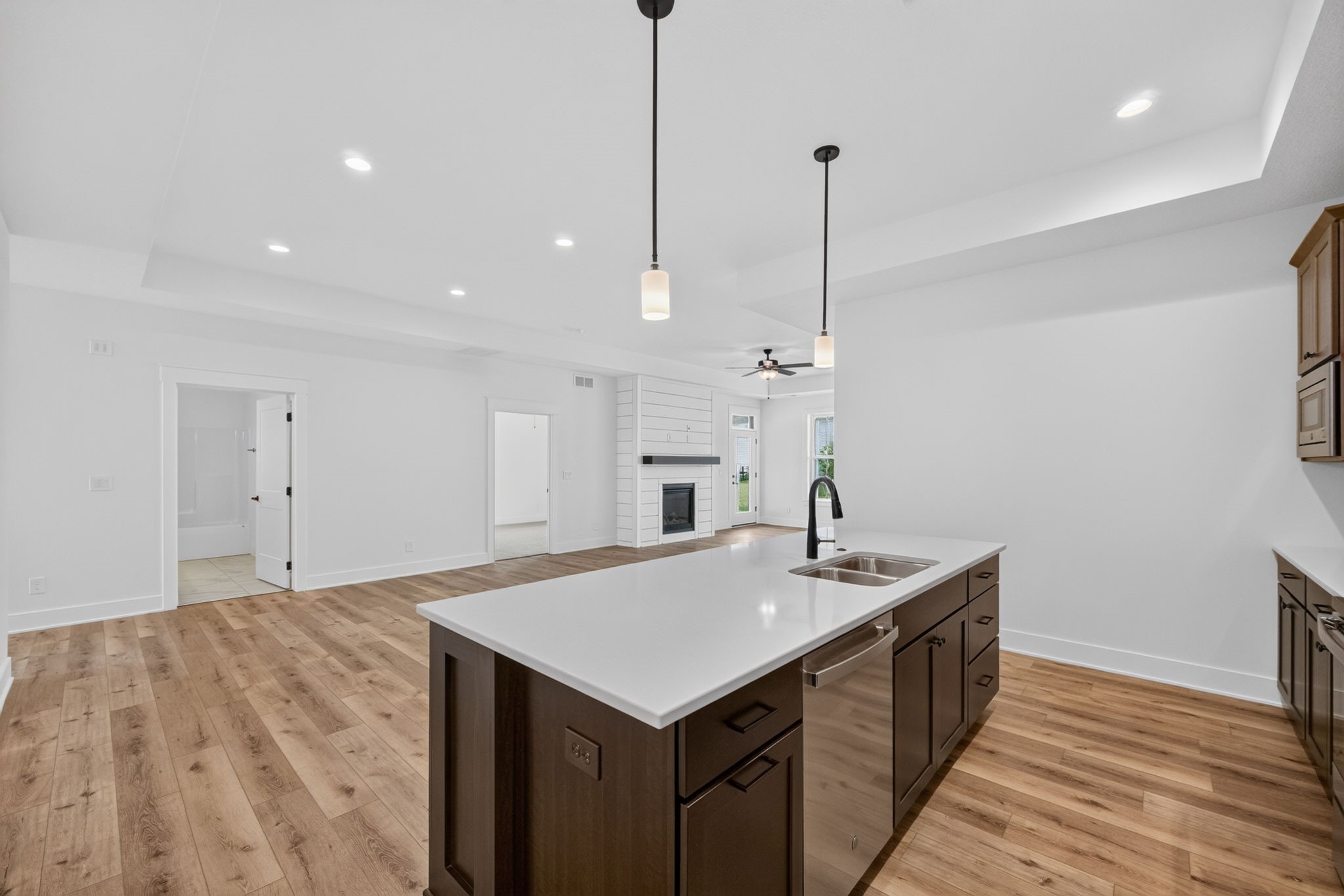 18100 Iltis Lane Property Photo 6