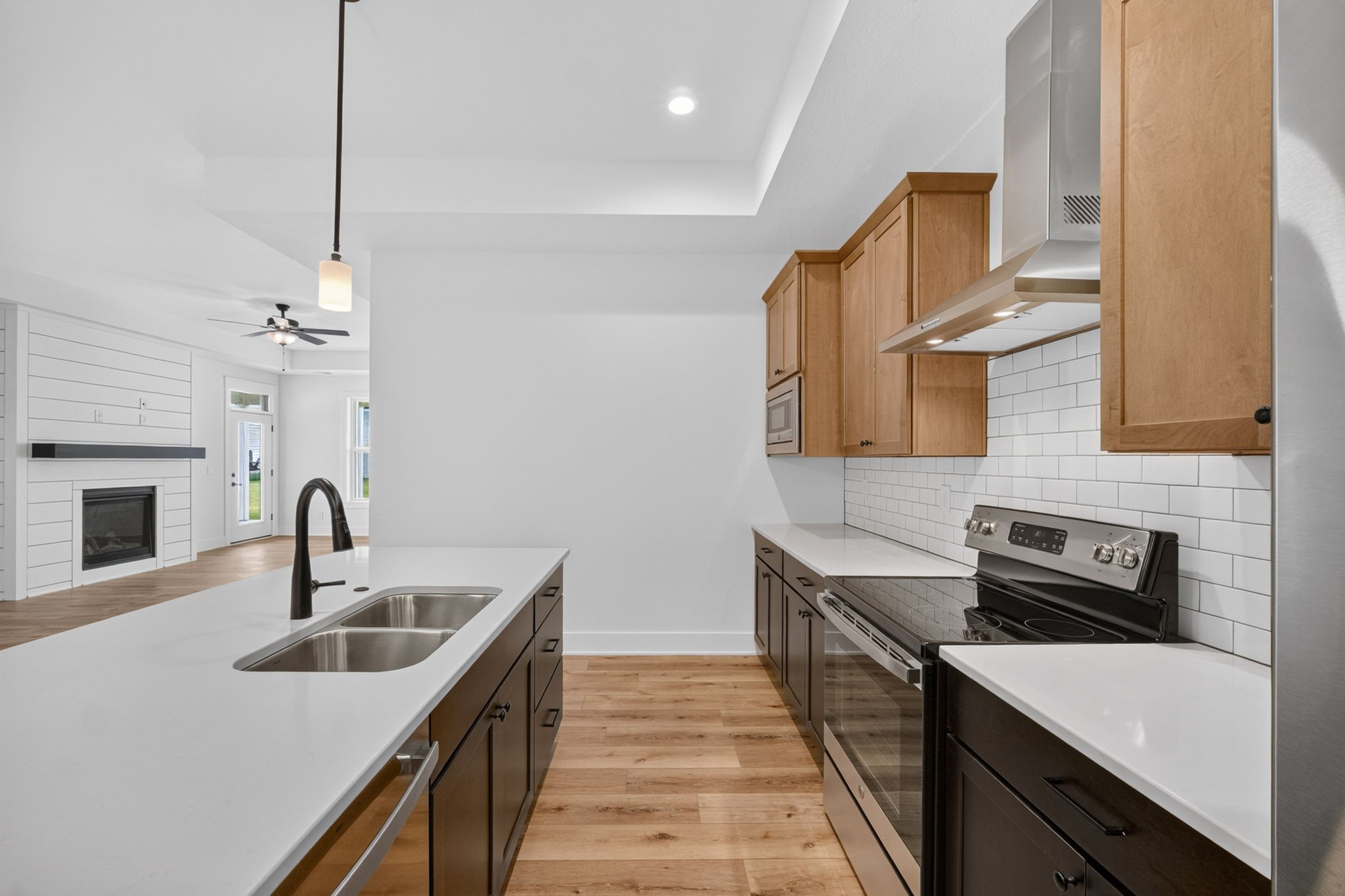 18100 Iltis Lane Property Photo 8