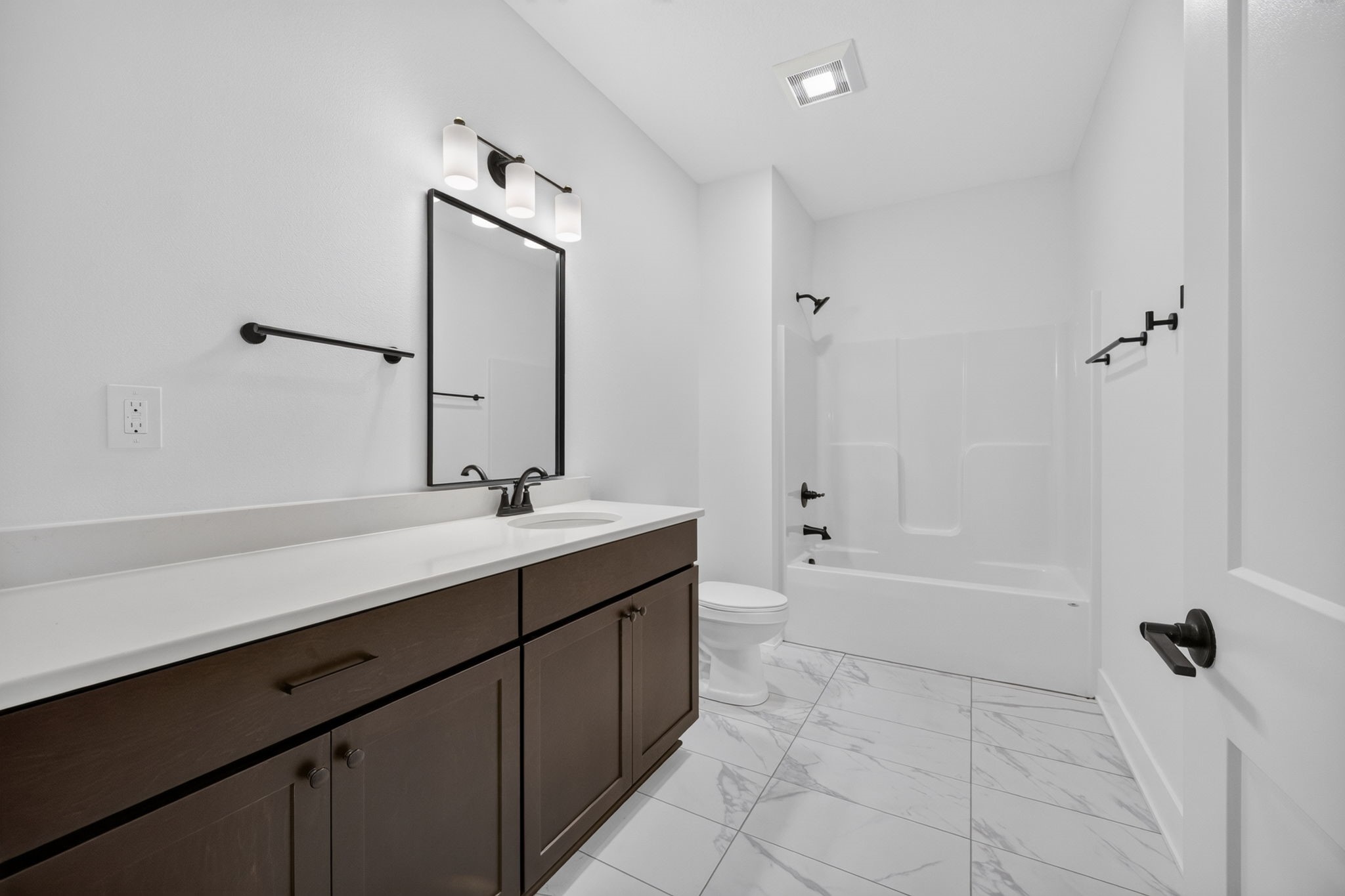 18100 Iltis Lane Property Photo 18