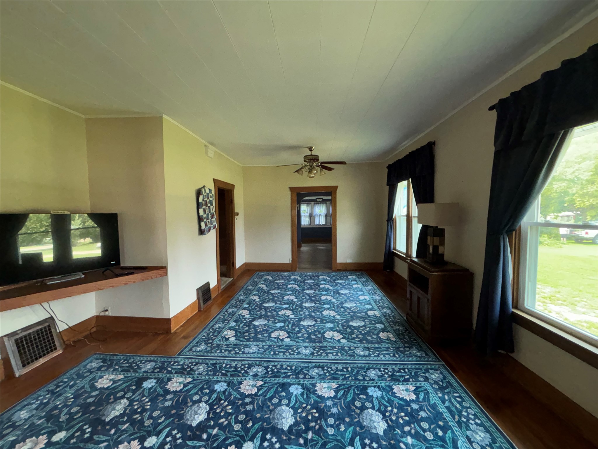 603 3rd Street Property Photo 6
