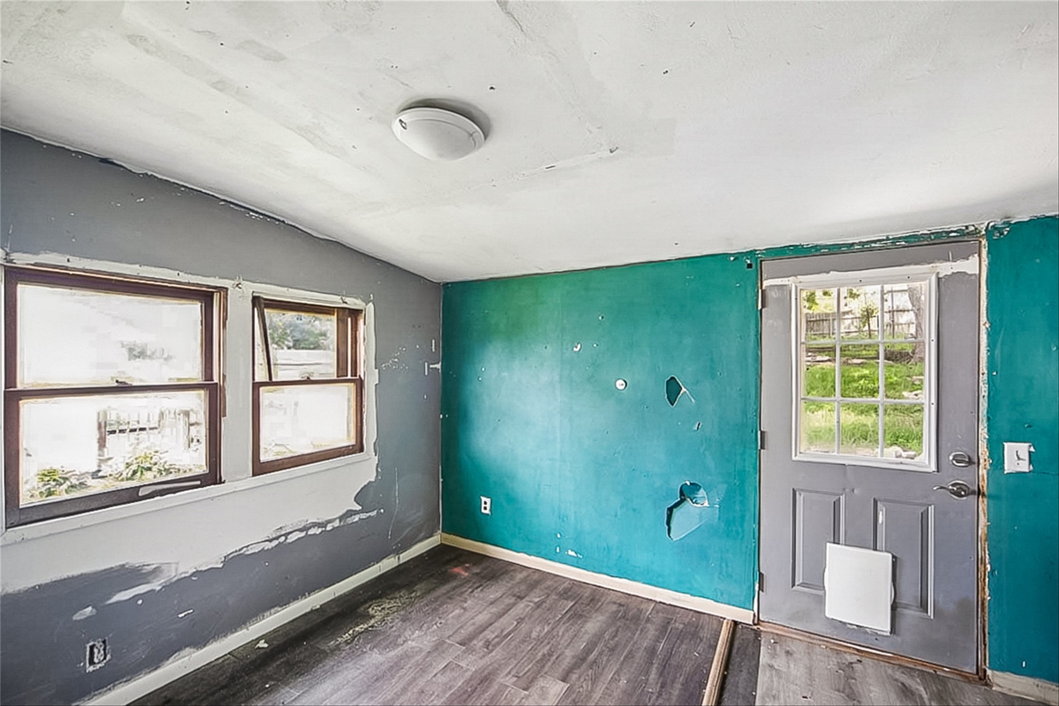 513 2nd Street Property Photo 6
