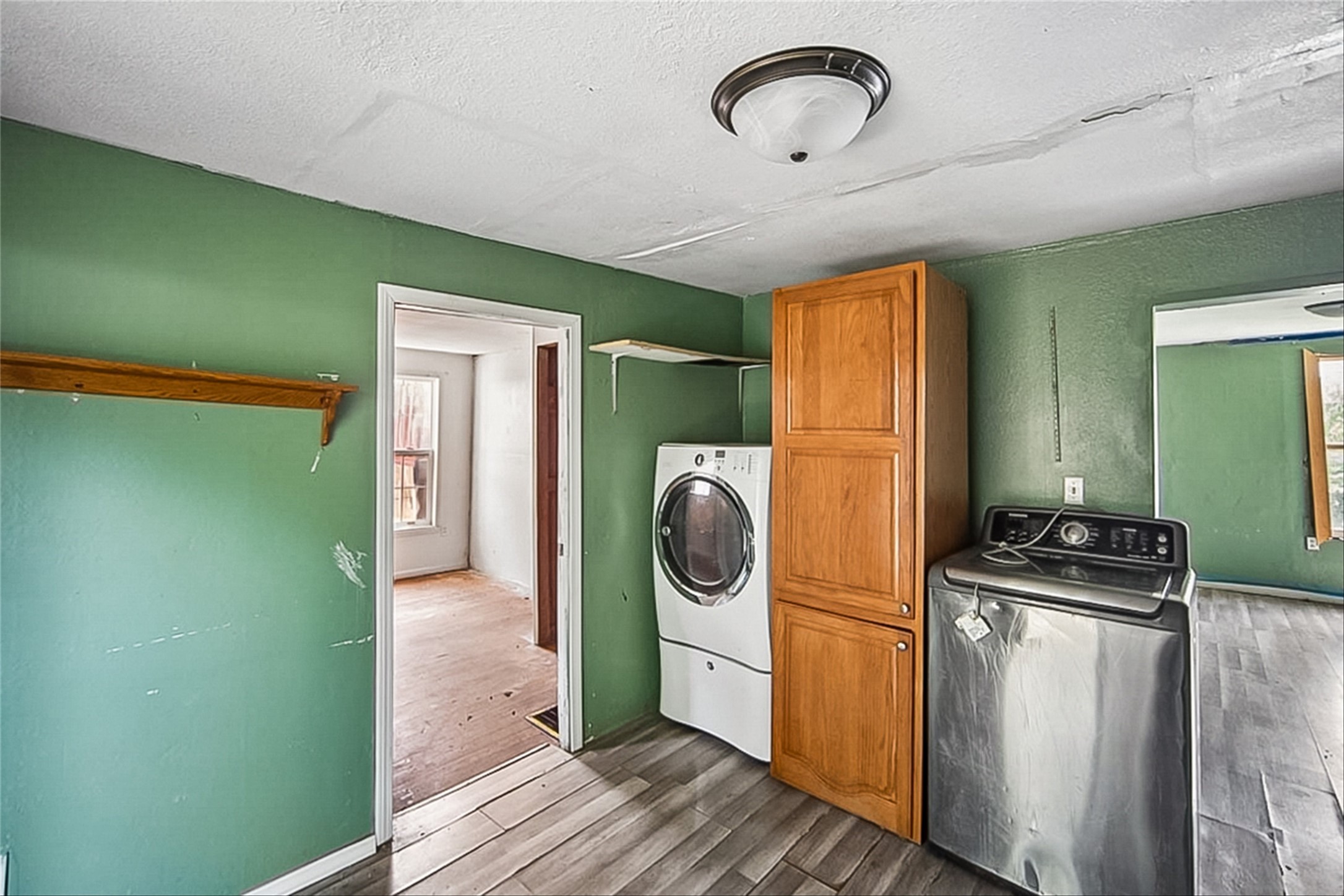 513 2nd Street Property Photo 10