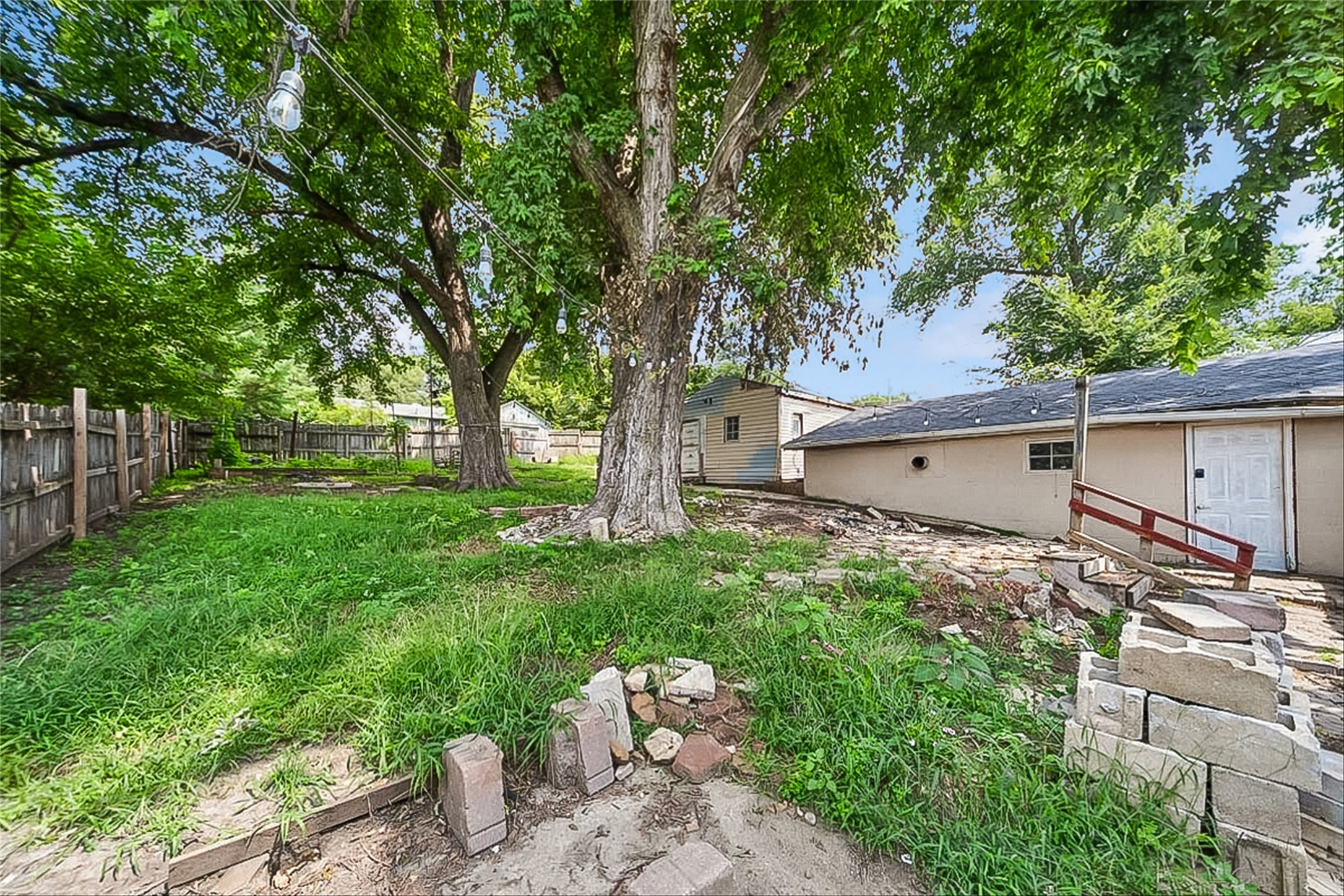 513 2nd Street Property Photo 13