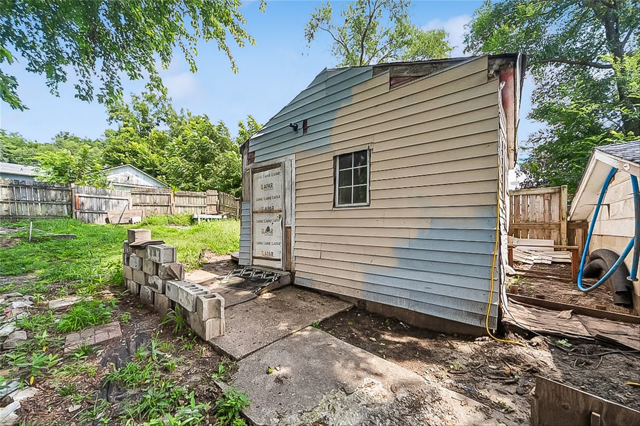 513 2nd Street Property Photo 15