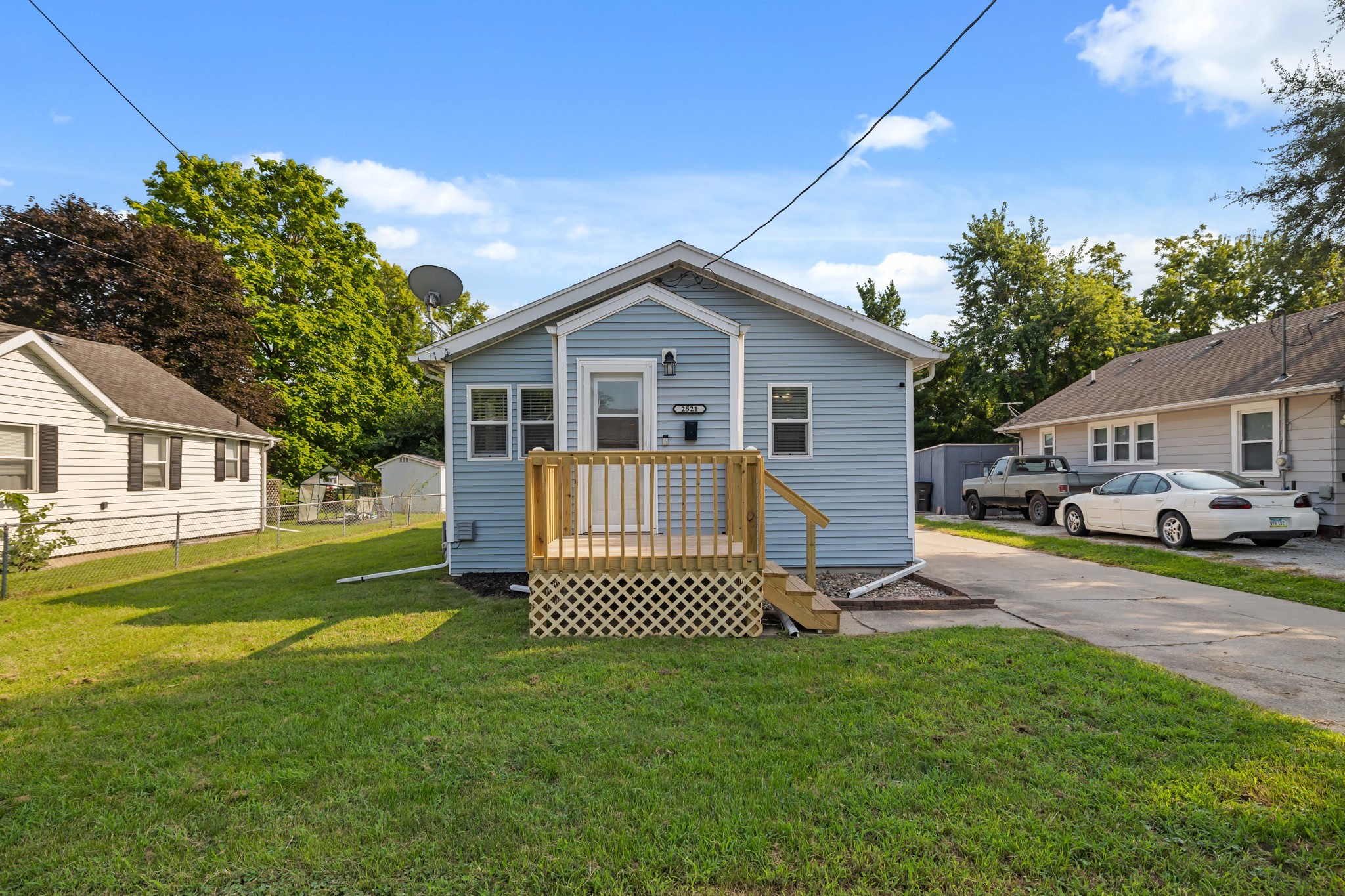 2521 Garfield Avenue Property Photo 1