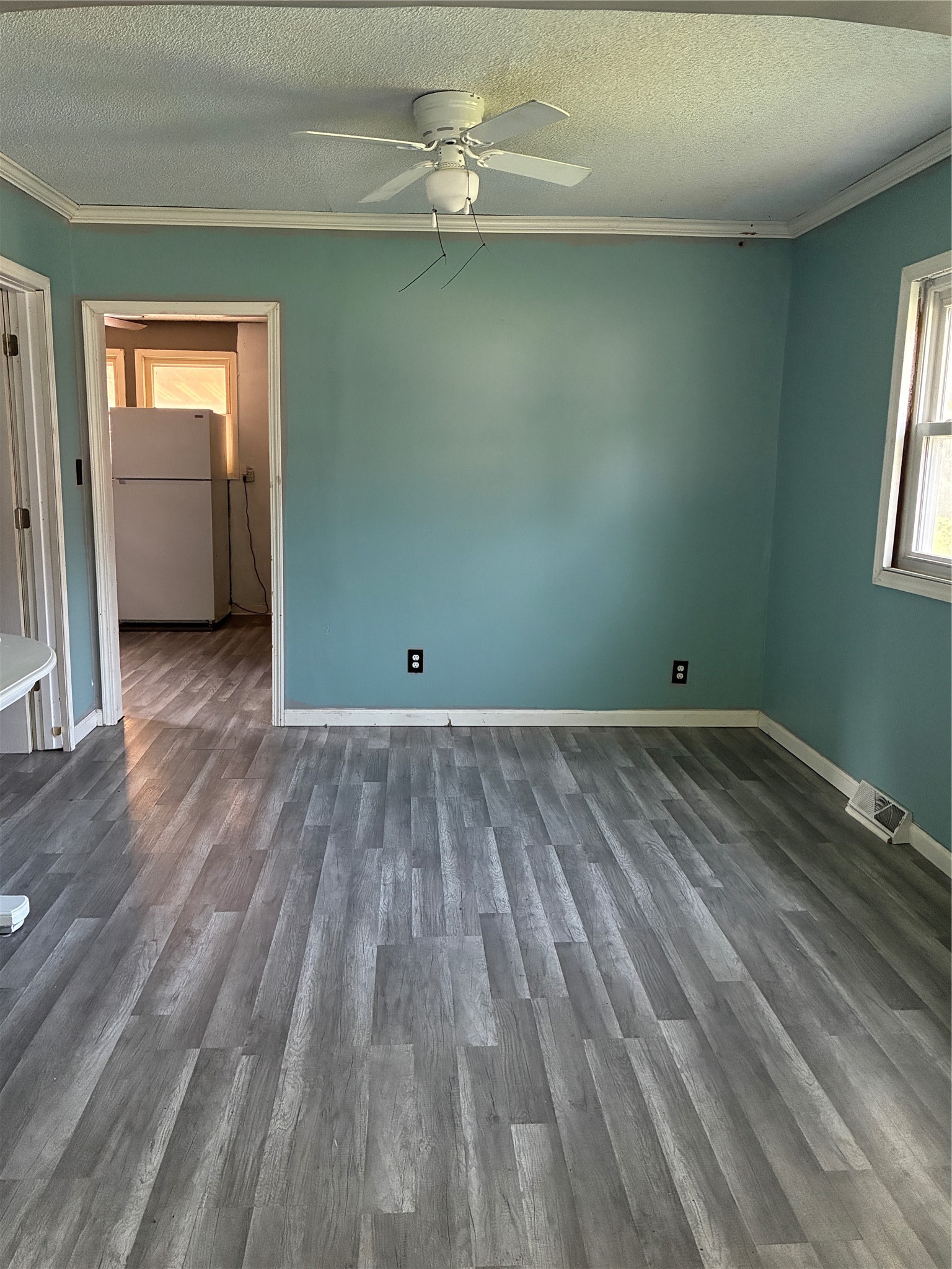 2940 Dubuque Avenue Property Photo 4