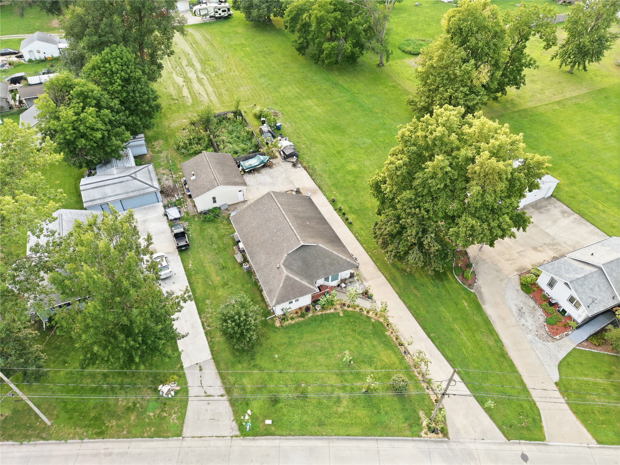 4120 Colfax Avenue Property Photo 6