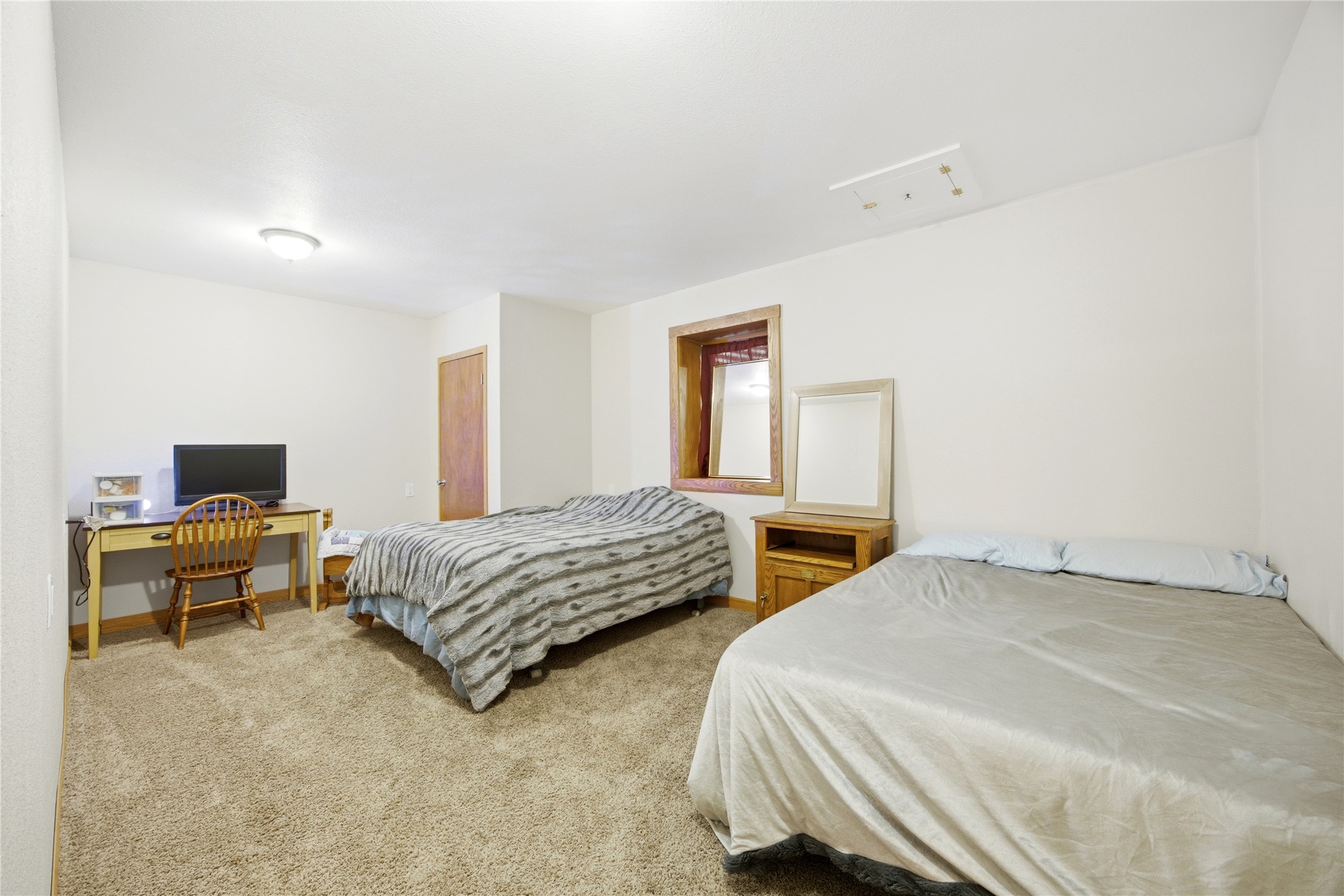 4120 Colfax Avenue Property Photo 28