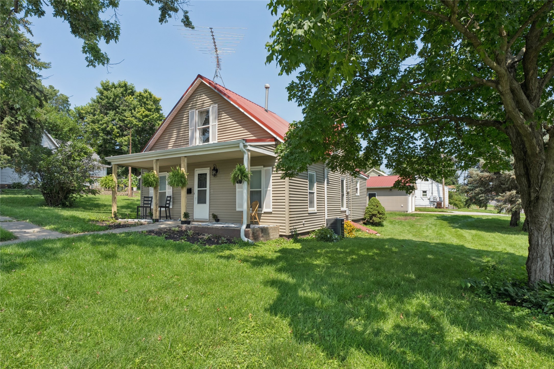 1109 E Montgomery Street Property Photo 1
