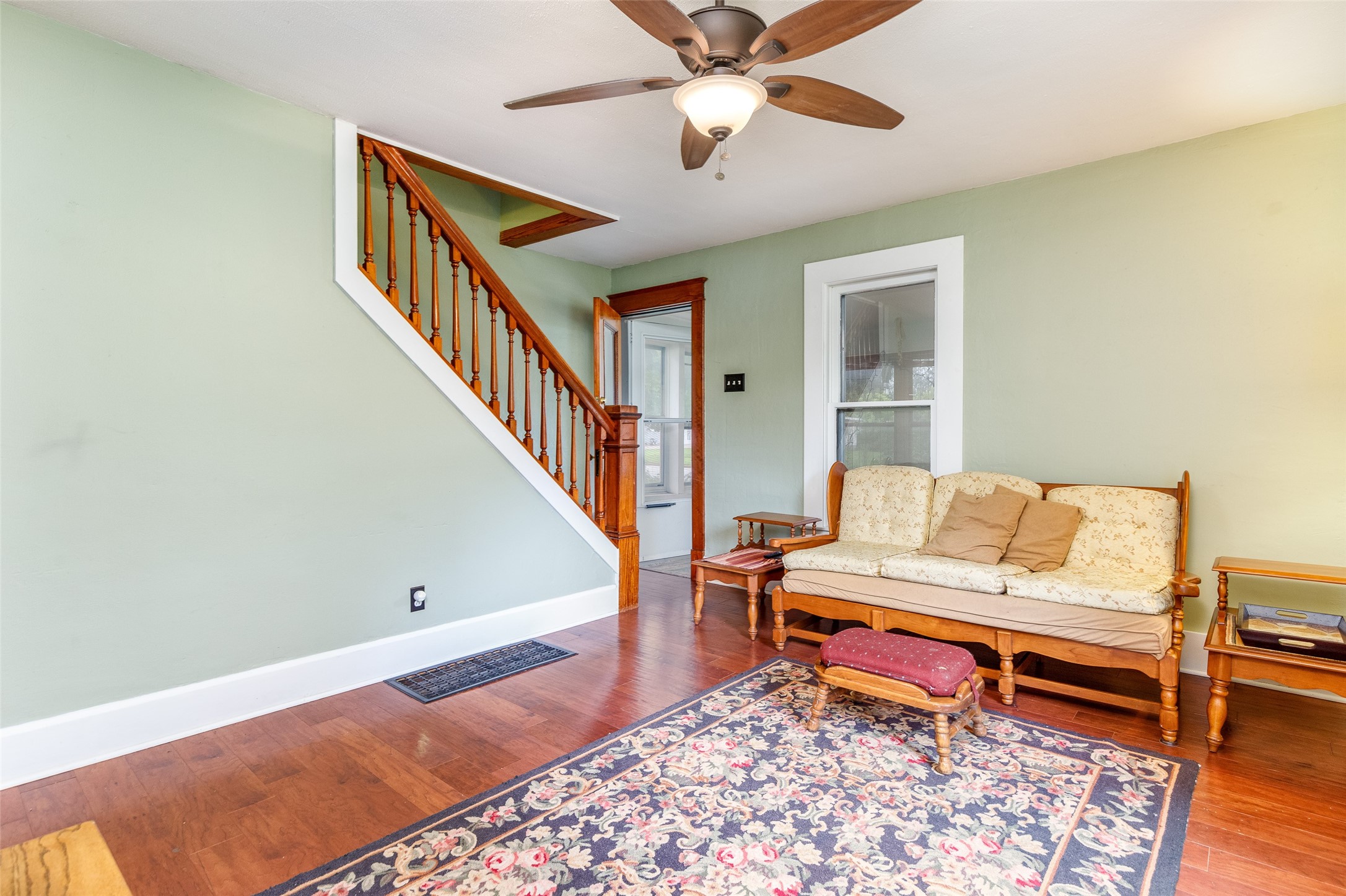 1203 Burnett Avenue Property Photo 7