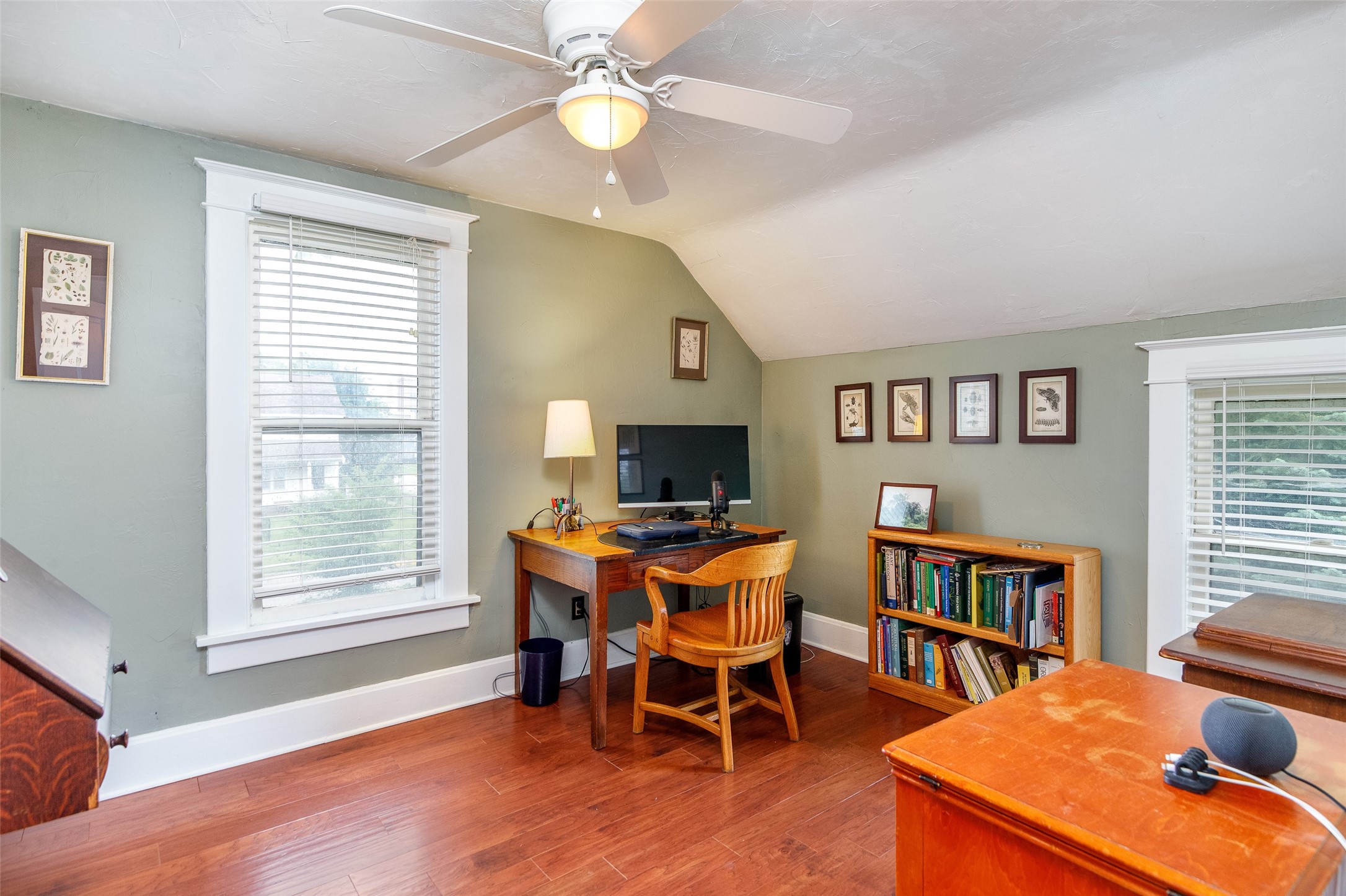 1203 Burnett Avenue Property Photo 17