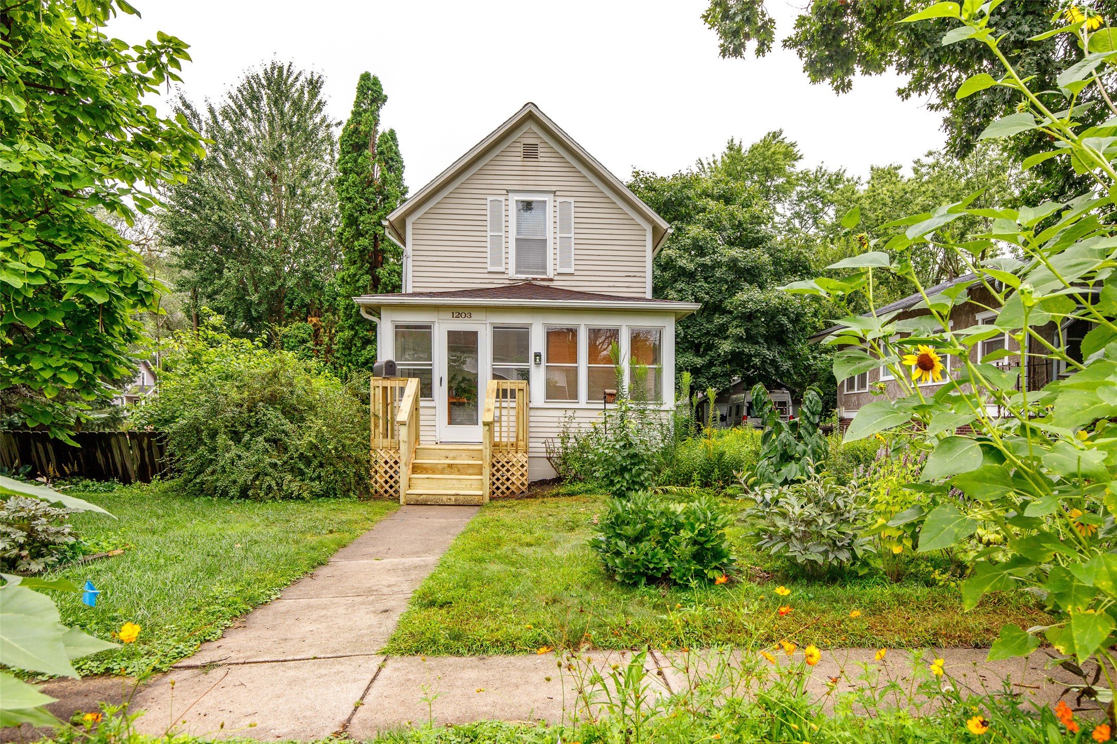1203 Burnett Avenue Property Photo 29