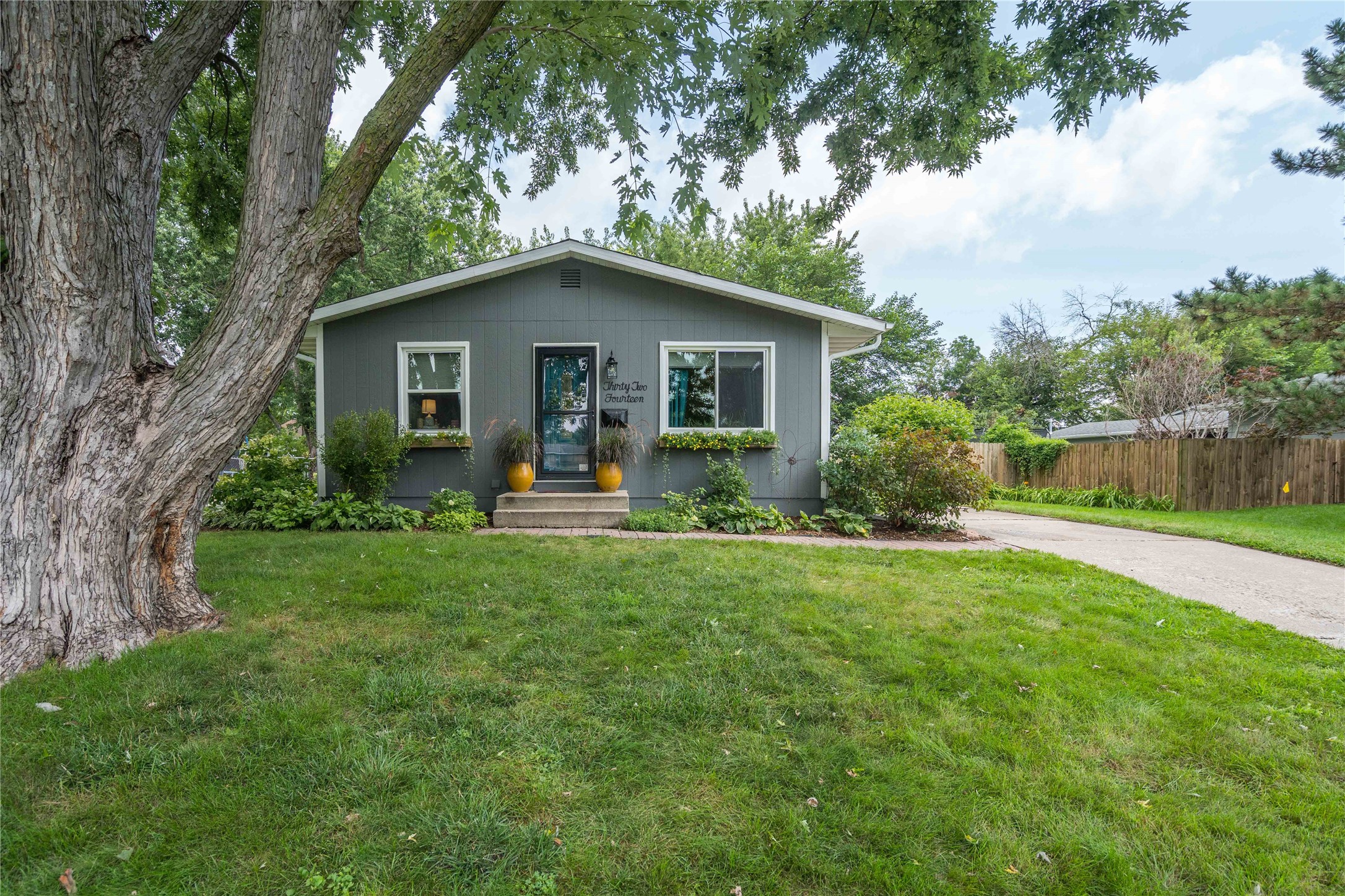 3214 Nixon Avenue Property Photo 1