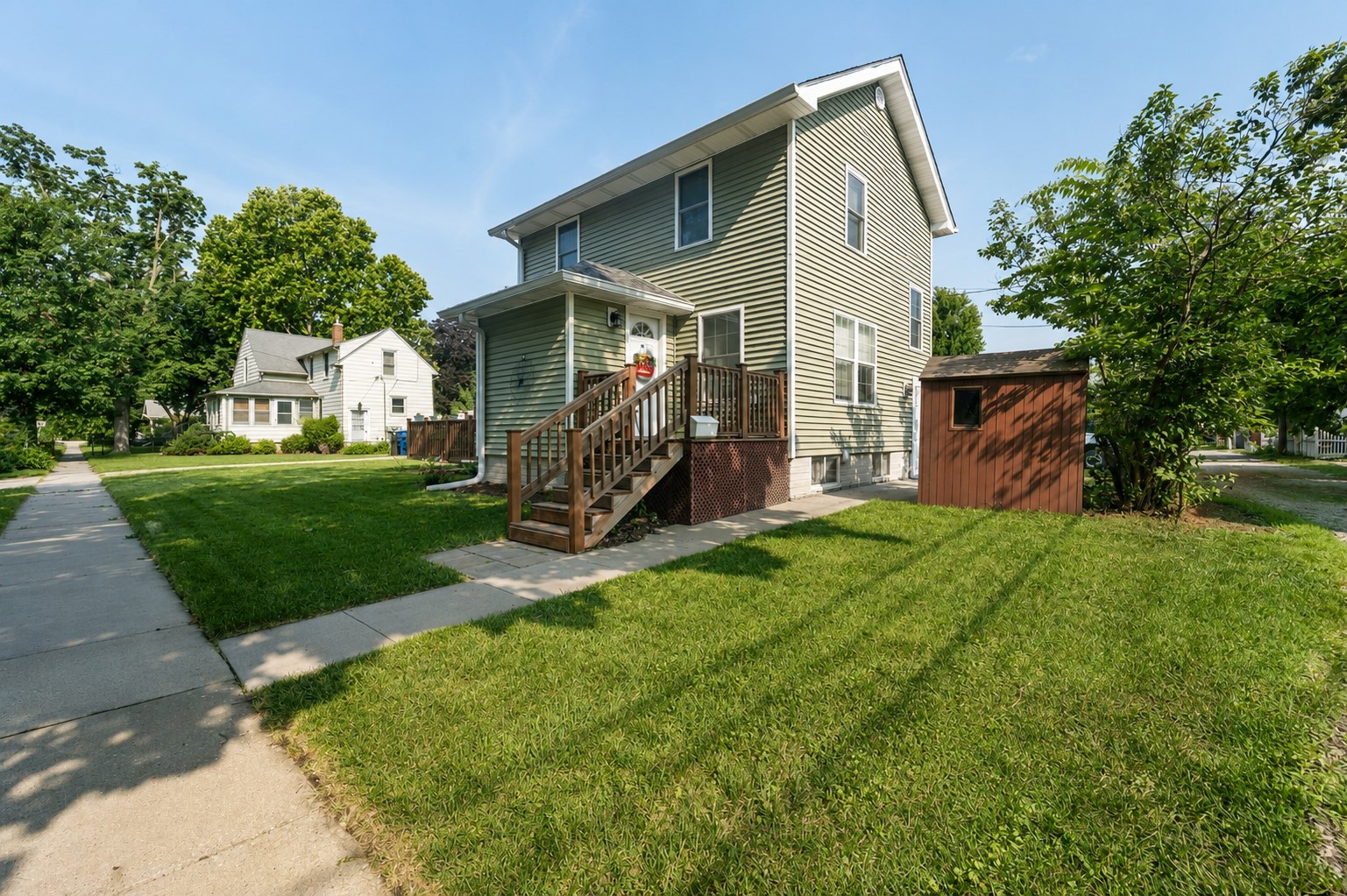417 10th Street Property Photo 2