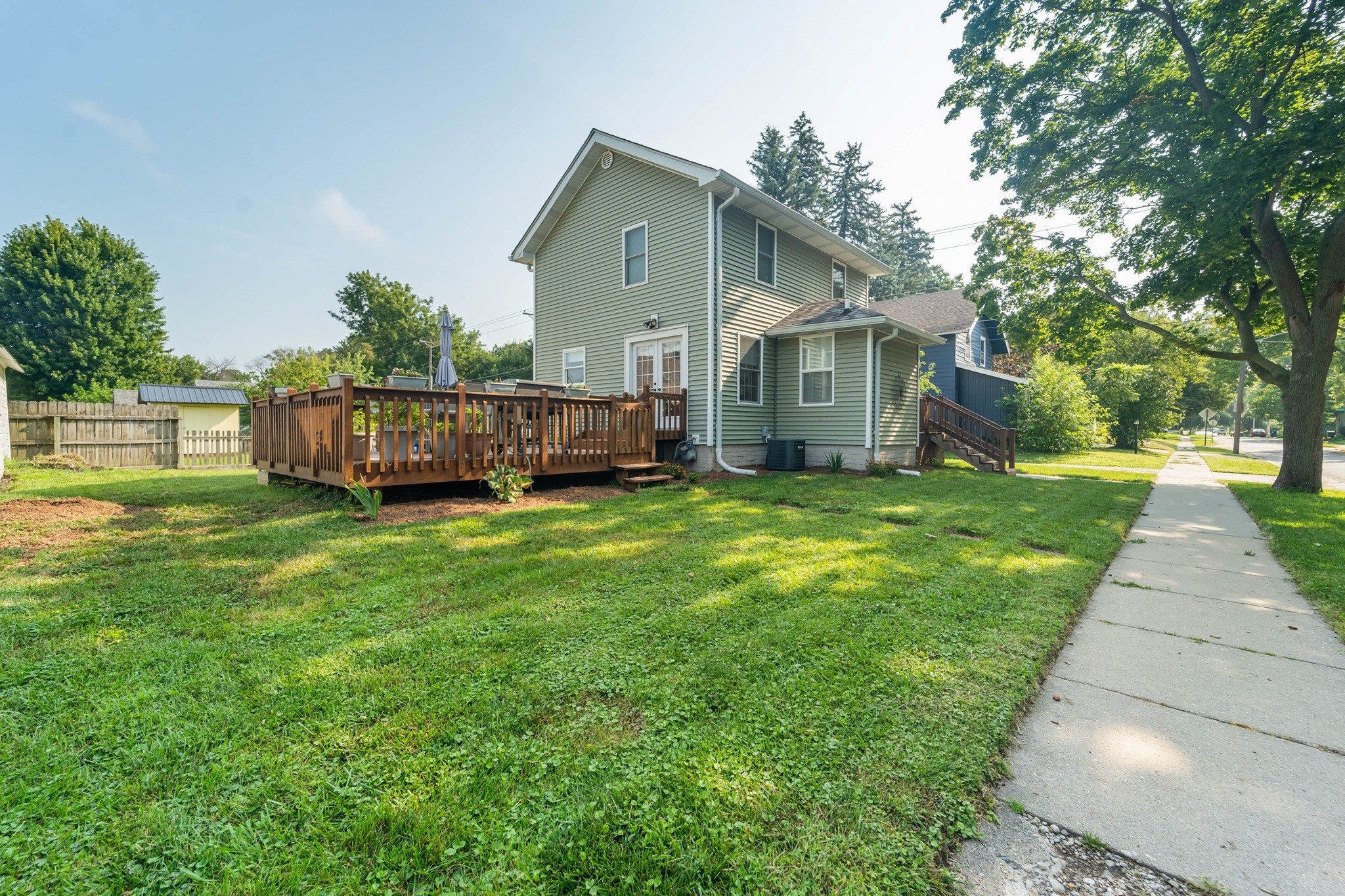 417 10th Street Property Photo 27