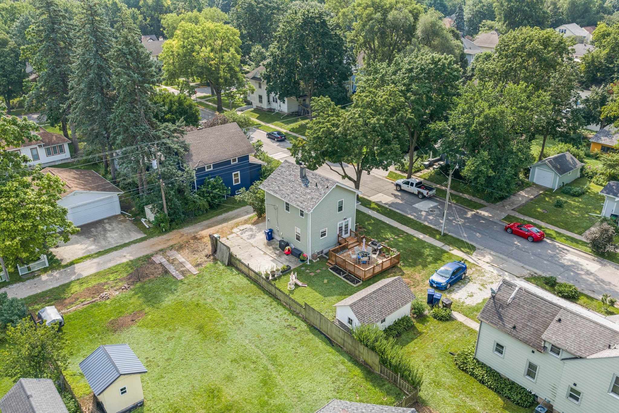 417 10th Street Property Photo 32