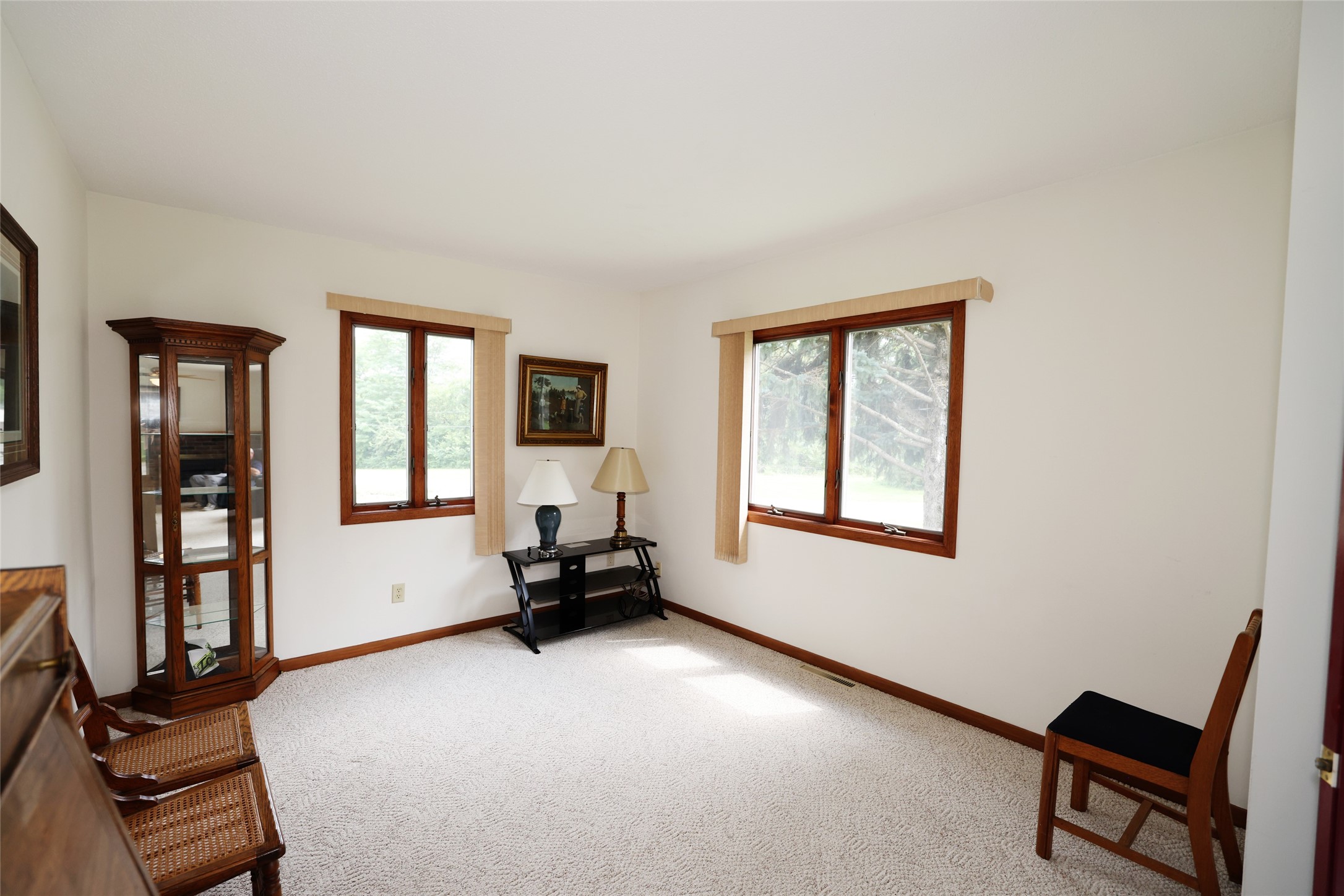 349 Sw Ringold Street Property Photo 3